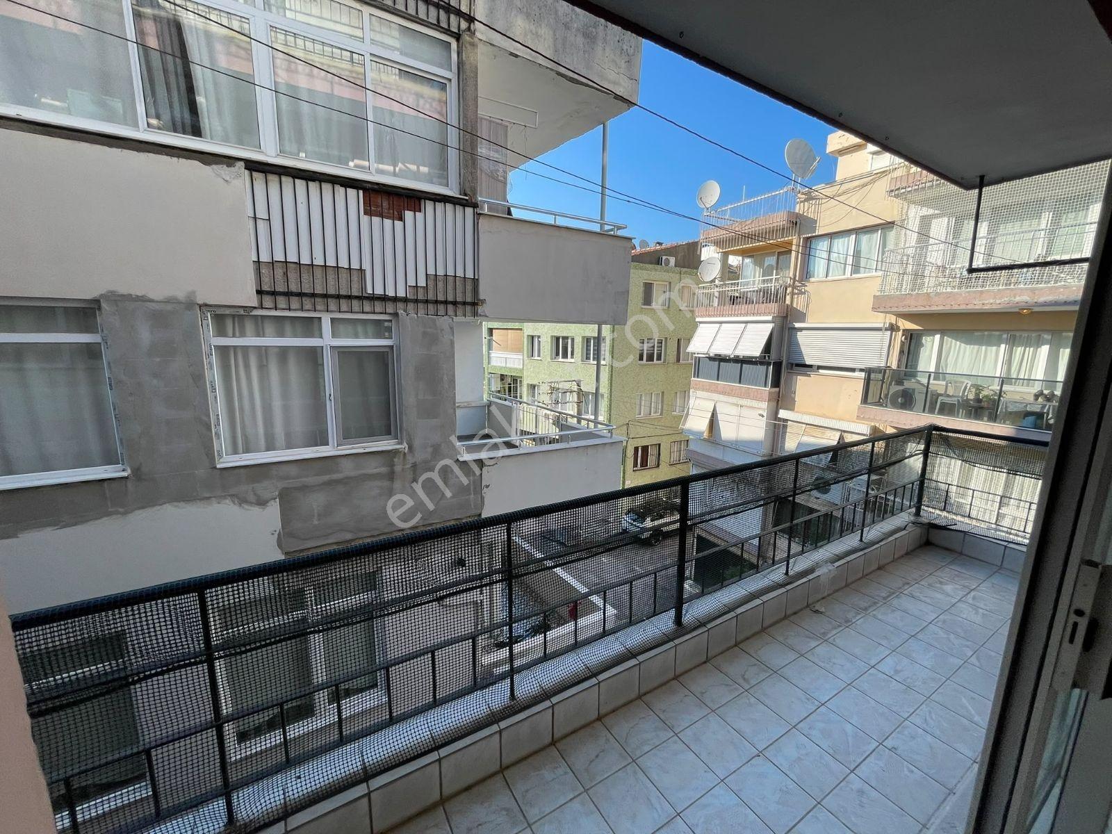Konak İnönü Mahallesi'nde Merkezi Konumda Satılık 2+1 — fotoğraf 29