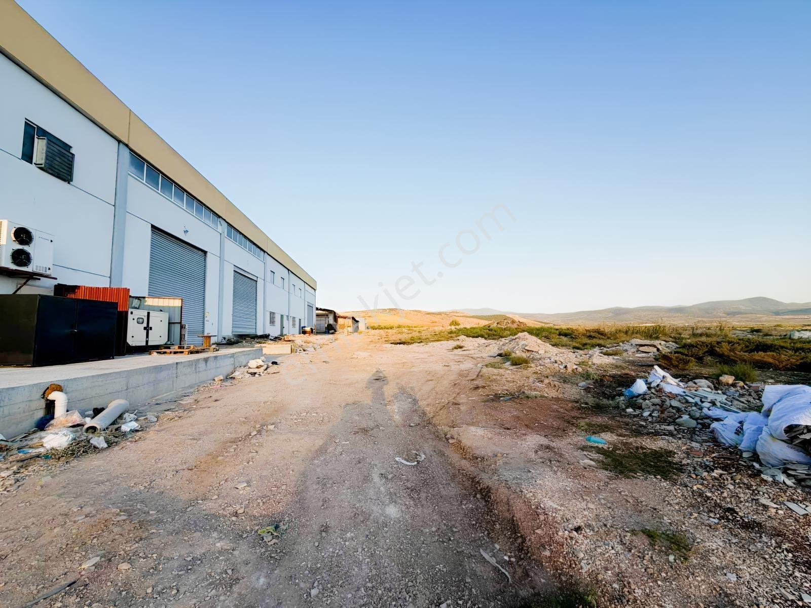 Gölmarmara Yoluna Yakın 1295 M2 Satılık Sanayi Arsası — fotoğraf 12