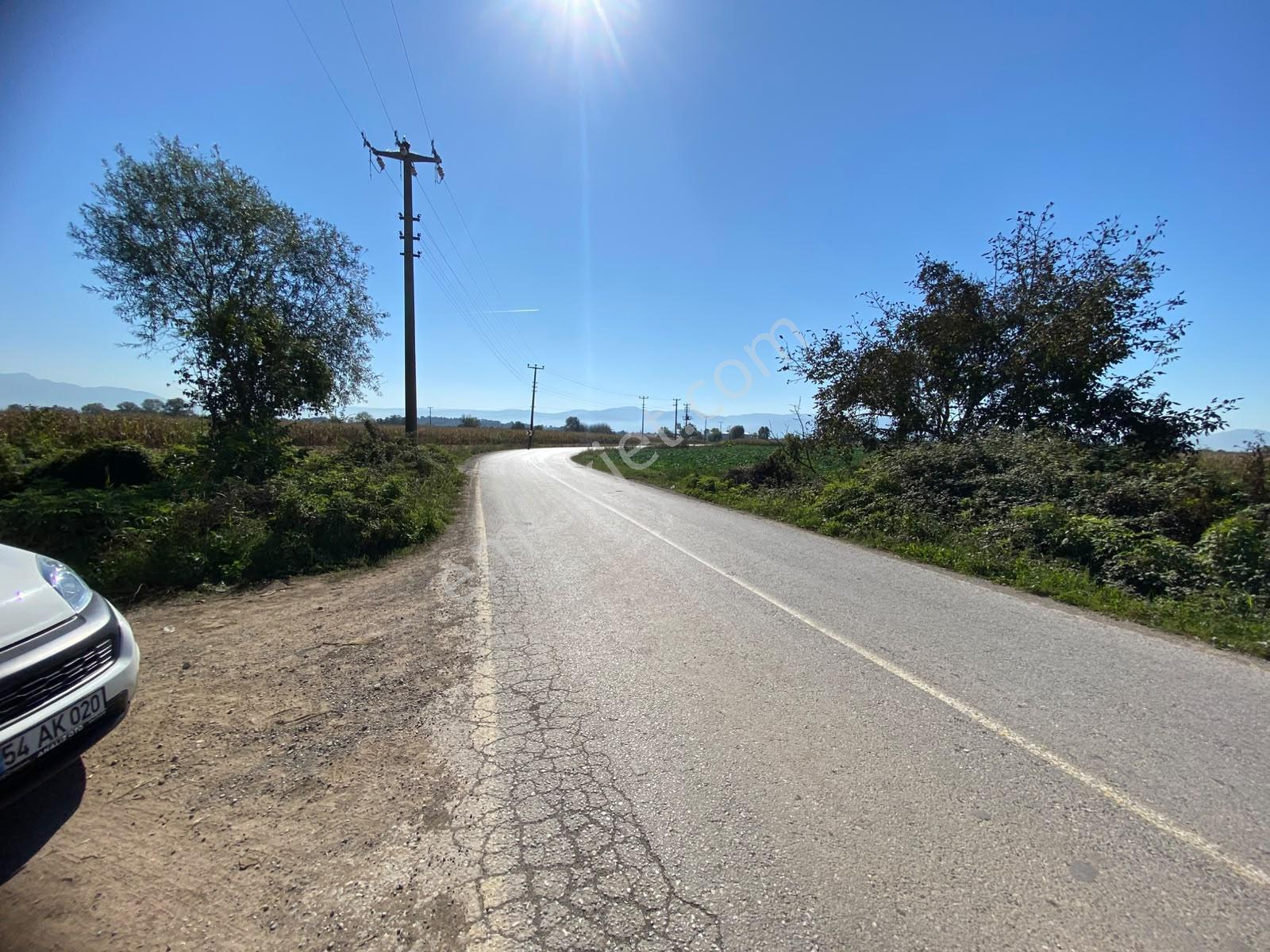 Budaklar Merkeze 3 Dk | Ulaşımı Kolay 692 M² Satılık Tarla — fotoğraf 5