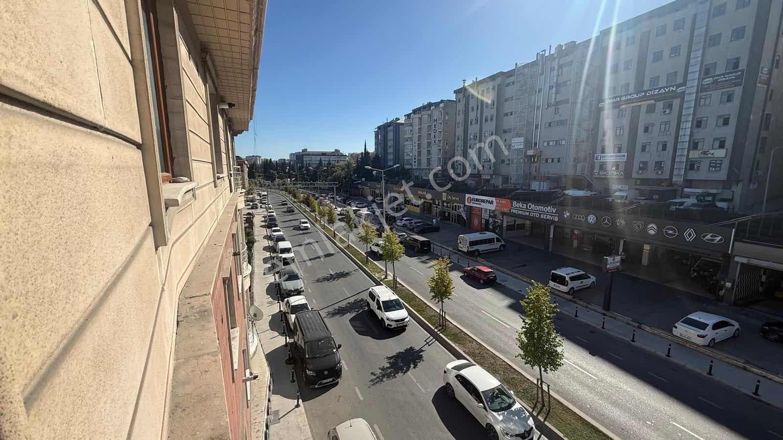 Beylikdüzü Yakuplu Metrobüs 300m Hürriyet Bulvarında 4+2 Dubleks — fotoğraf 3