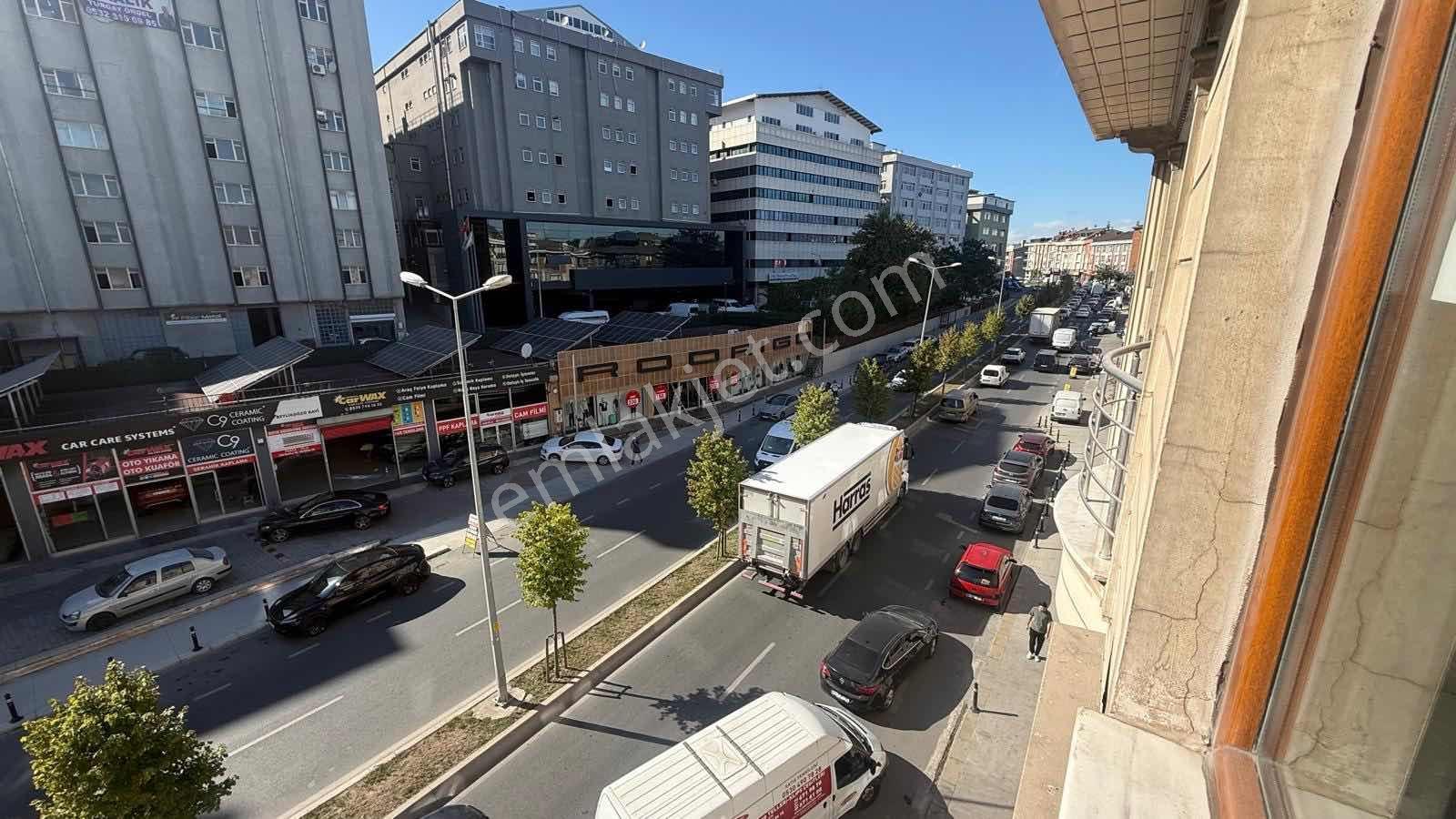 Beylikdüzü Yakuplu Metrobüs 300m Hürriyet Bulvarında 4+2 Dubleks — fotoğraf 5