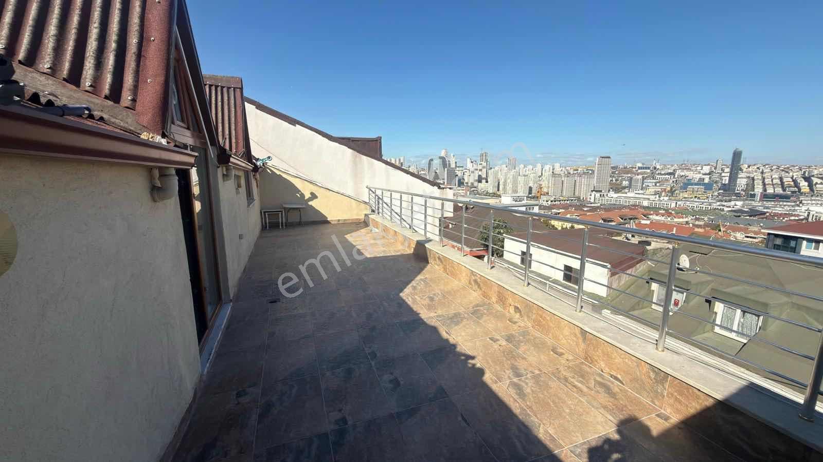Beylikdüzü Yakuplu Metrobüs 300m Hürriyet Bulvarında 4+2 Dubleks — fotoğraf 16