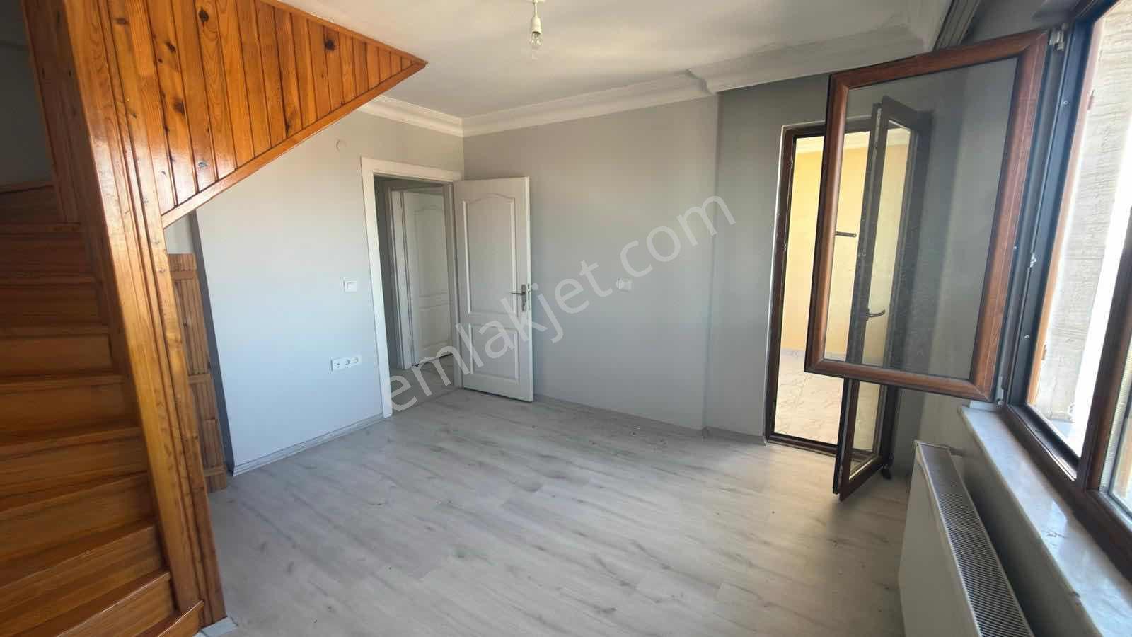Beylikdüzü Yakuplu Metrobüs 300m Hürriyet Bulvarında 4+2 Dubleks — fotoğraf 26