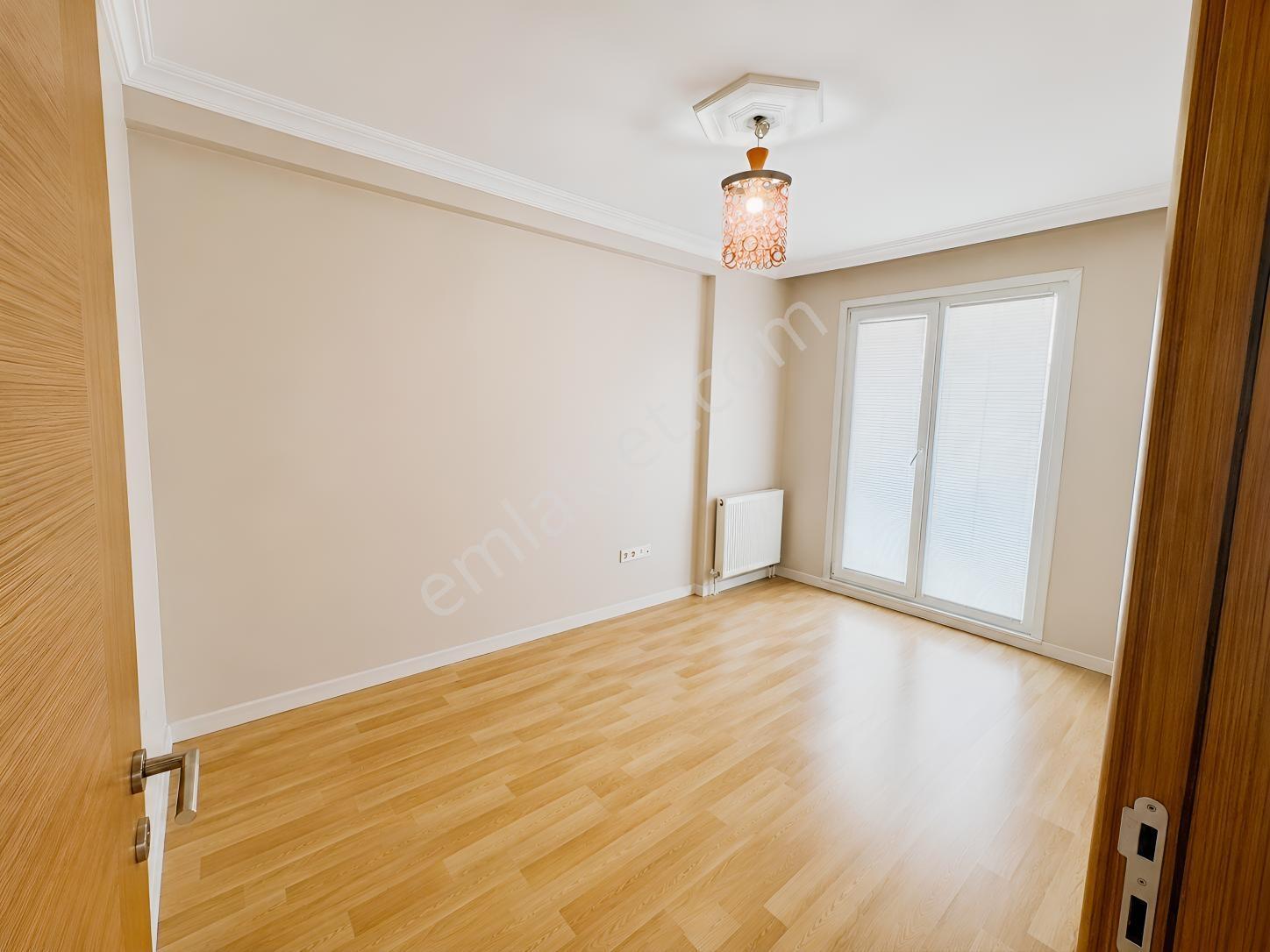 Yenişehir Q Bahçe Sitesi'nde 1+1 Balkonlu Satılık Daire — fotoğraf 6