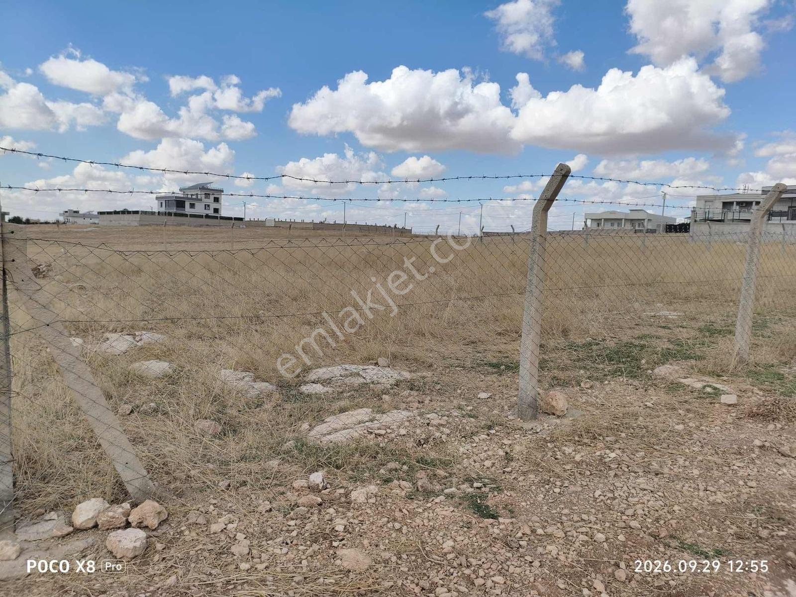 Acar Emlaktan Çatalözü Mah. Etrafı Telle Örgülü 1000 M2 Arsa