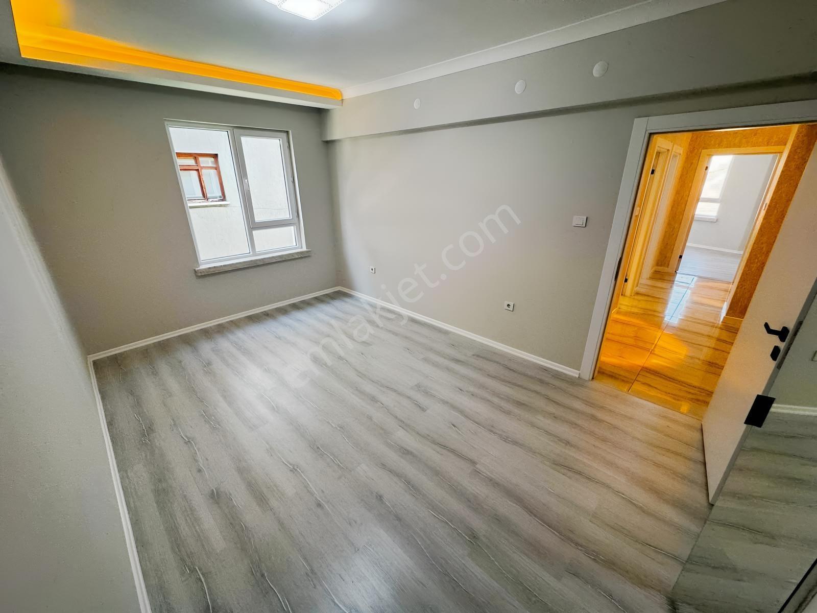 Öz'den Şehitler Metro Osmanlı Pazarı Yakını Lüx Yapılı 3+1 130m² — fotoğraf 13
