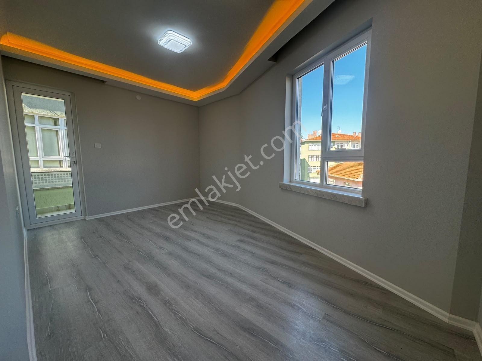 Öz'den Şehitler Metro Osmanlı Pazarı Yakını Lüx Yapılı 3+1 130m² — fotoğraf 23
