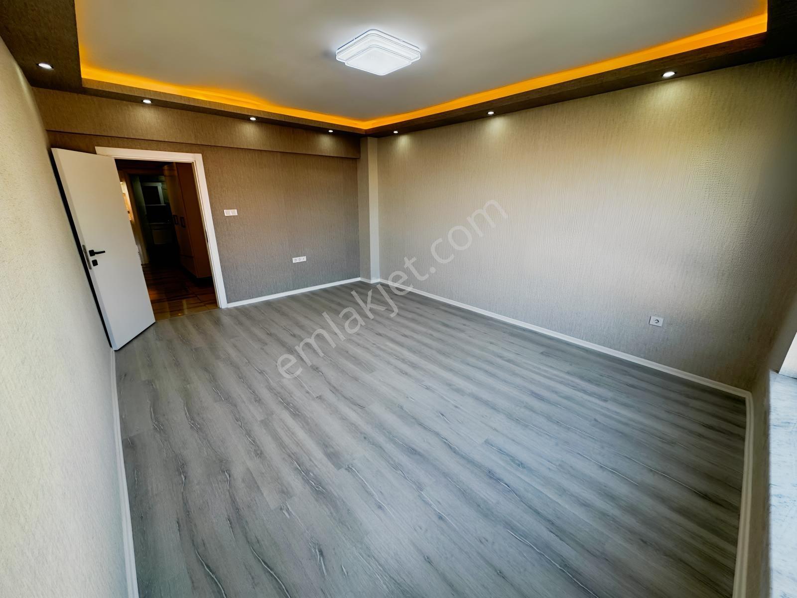 Öz'den Şehitler Metro Osmanlı Pazarı Yakını Lüx Yapılı 3+1 130m² — fotoğraf 24
