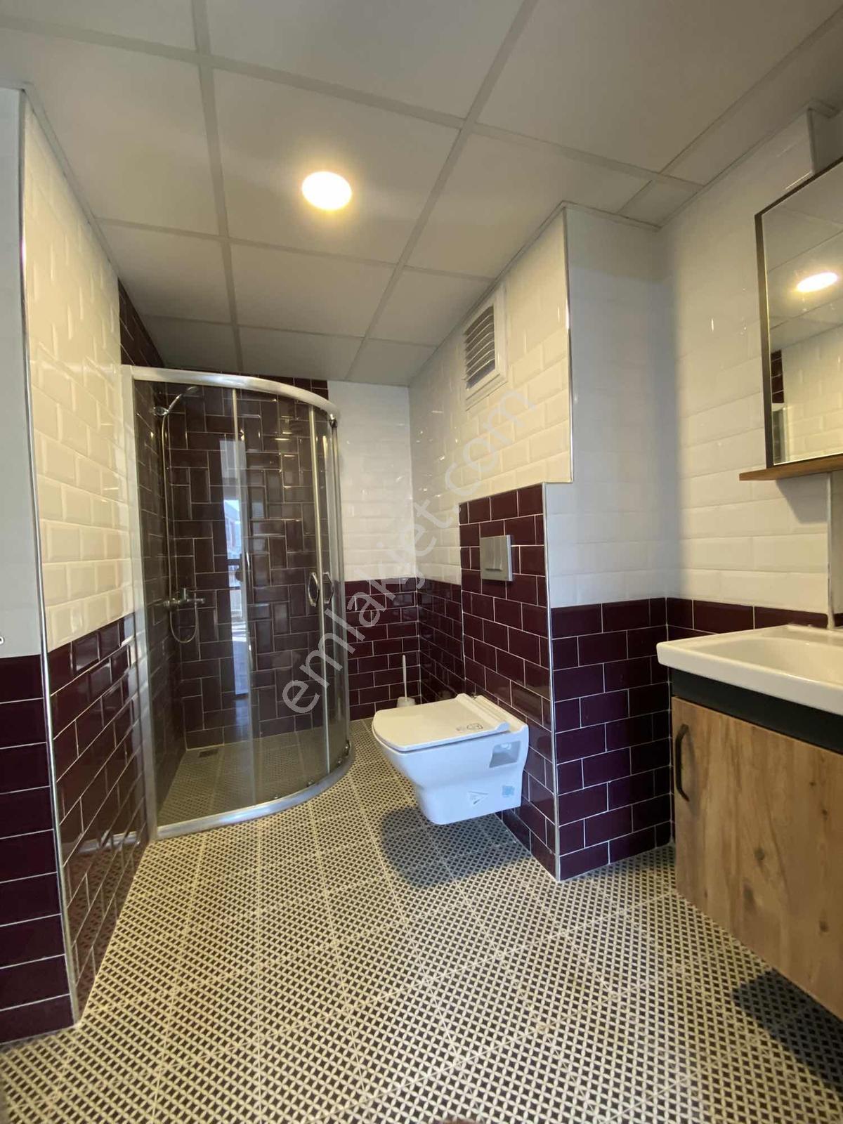 Dubleks 1+1 Kendine Özel Bahçesi Olan Havuzlu Sitede — fotoğraf 12