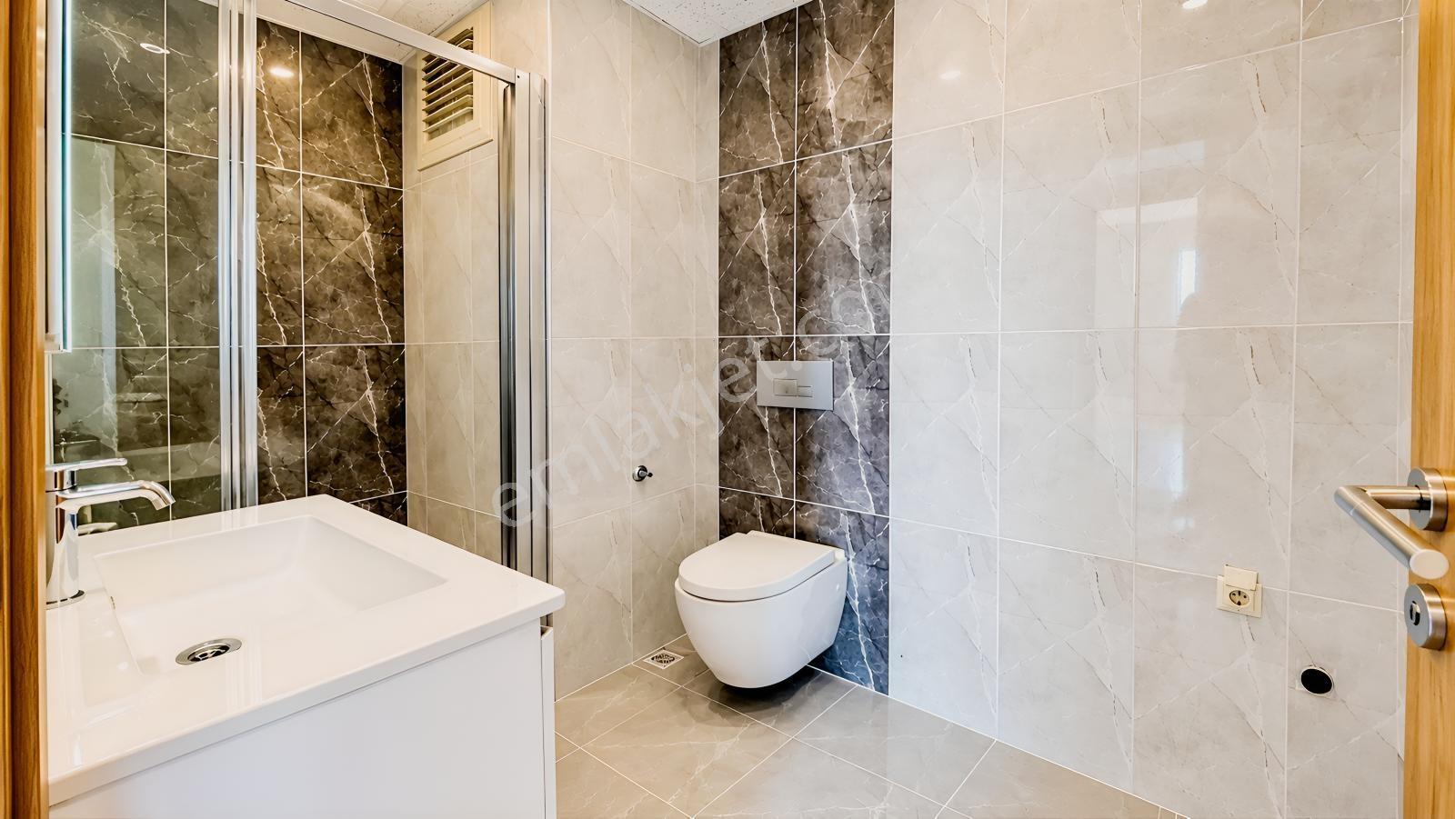 Babiller Yapıdan Site İçerisinde Ebeveyn Banyolu 2+1 — fotoğraf 11