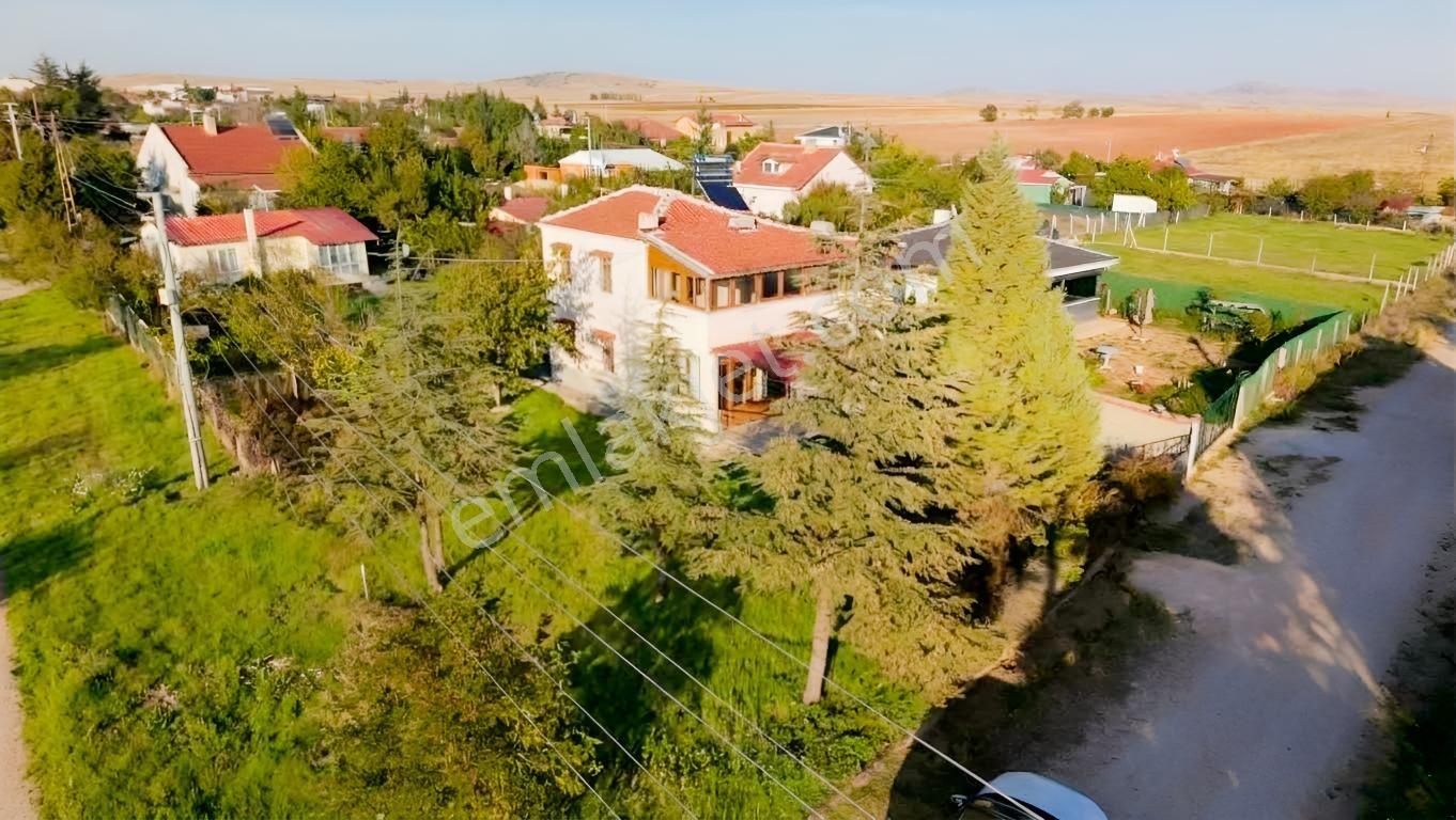 İmişehirde 500 M² Bahçeli Ayrık Nizam 4+1 Müstakil Ev / Villa — fotoğraf 3