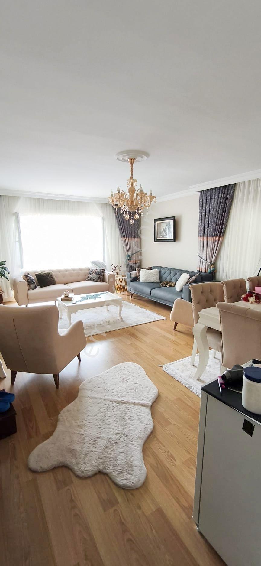 Hemdem Gayrimenkul'den Ayyıldız'da Asansörlü Arakat Ön Cephe Geniş Yapılı Site İçi 3+1 Satılık Daire — fotoğraf 2