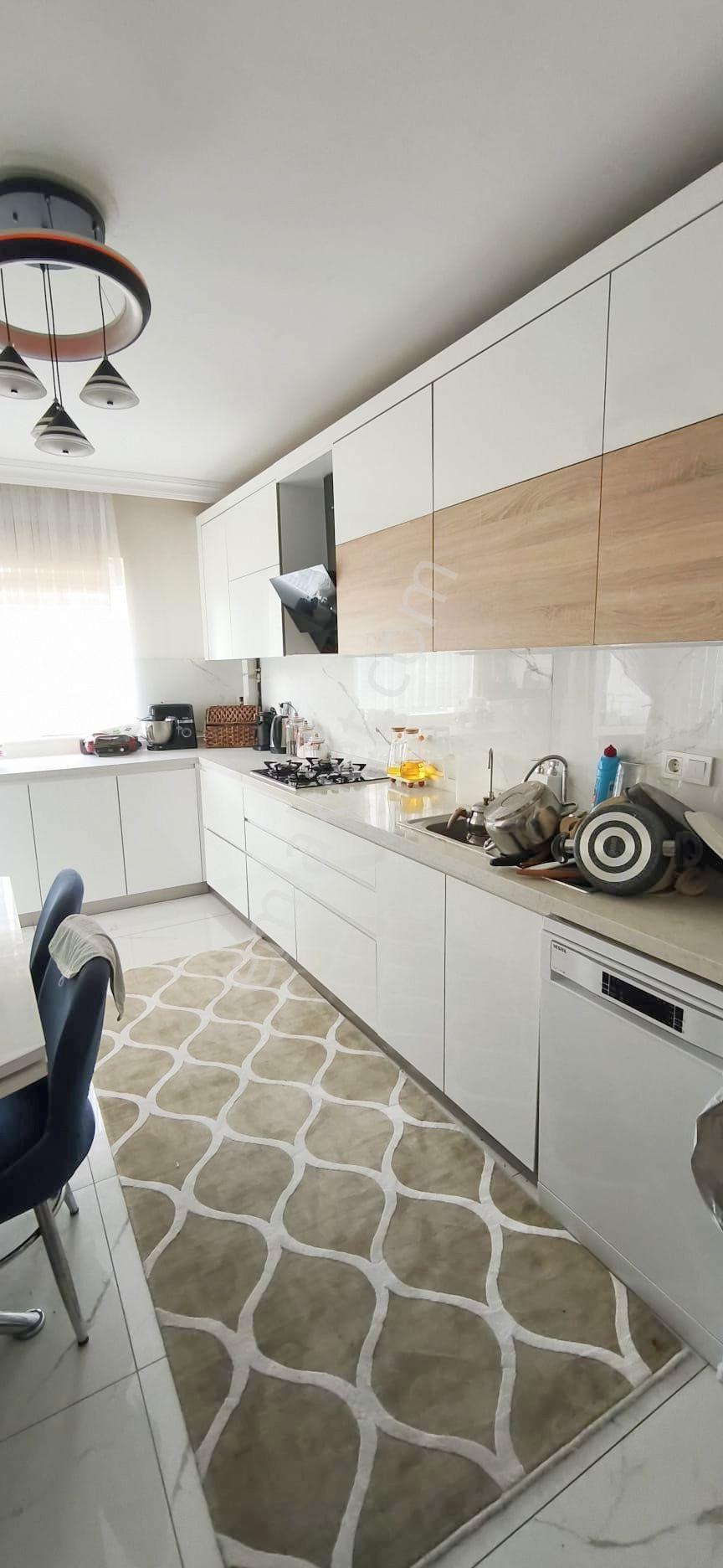Hemdem Gayrimenkul'den Ayyıldız'da Asansörlü Arakat Ön Cephe Geniş Yapılı Site İçi 3+1 Satılık Daire — fotoğraf 7