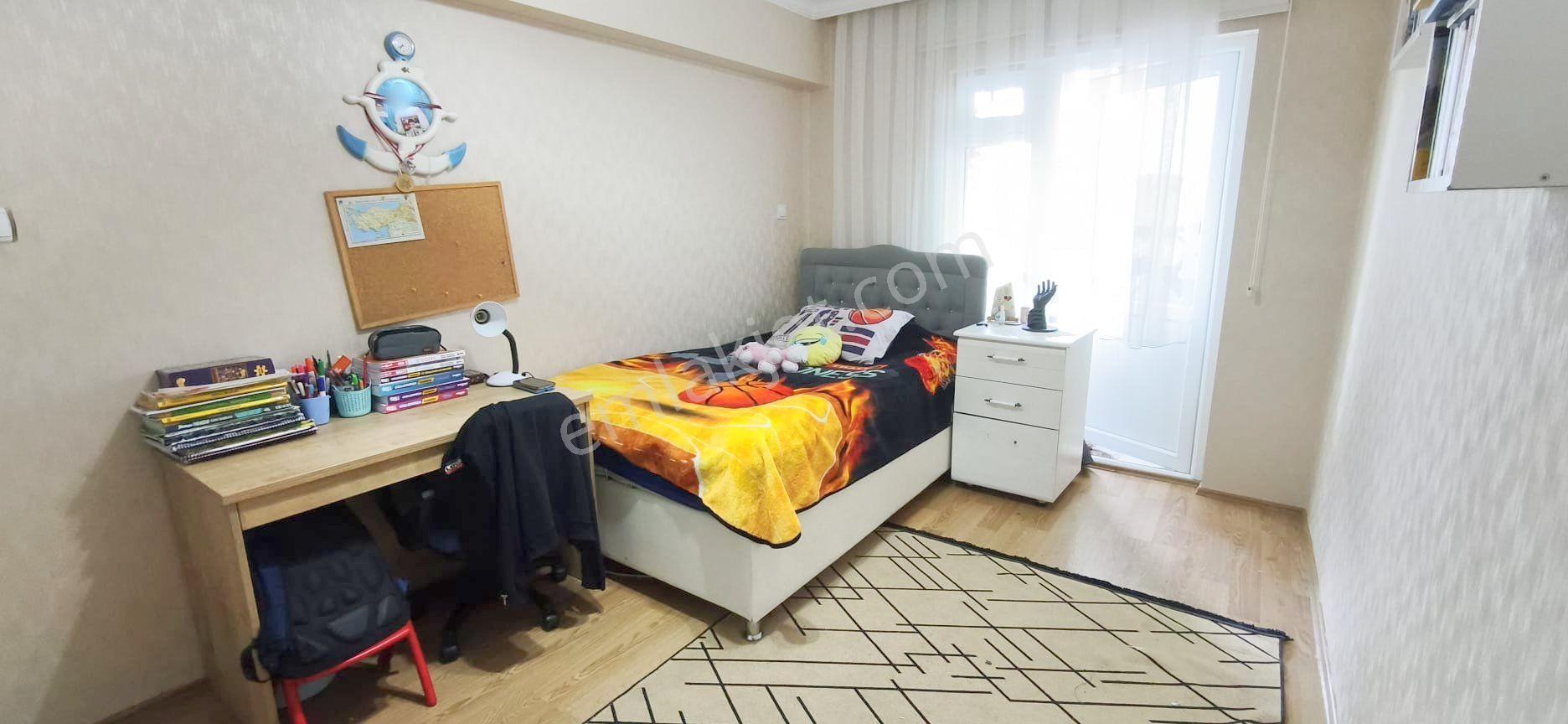 Hemdem Gayrimenkul'den Ayyıldız'da Asansörlü Arakat Ön Cephe Geniş Yapılı Site İçi 3+1 Satılık Daire — fotoğraf 14