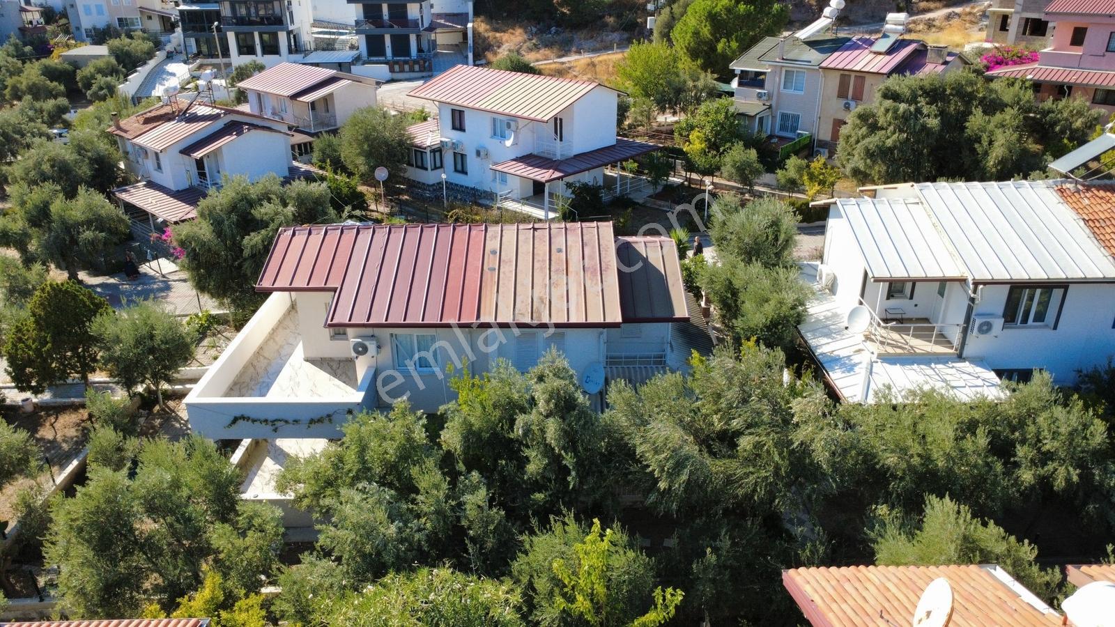 Didim Akbükete Geniş Bahçeli / Bakımlı / Satılık Yazlık — fotoğraf 3