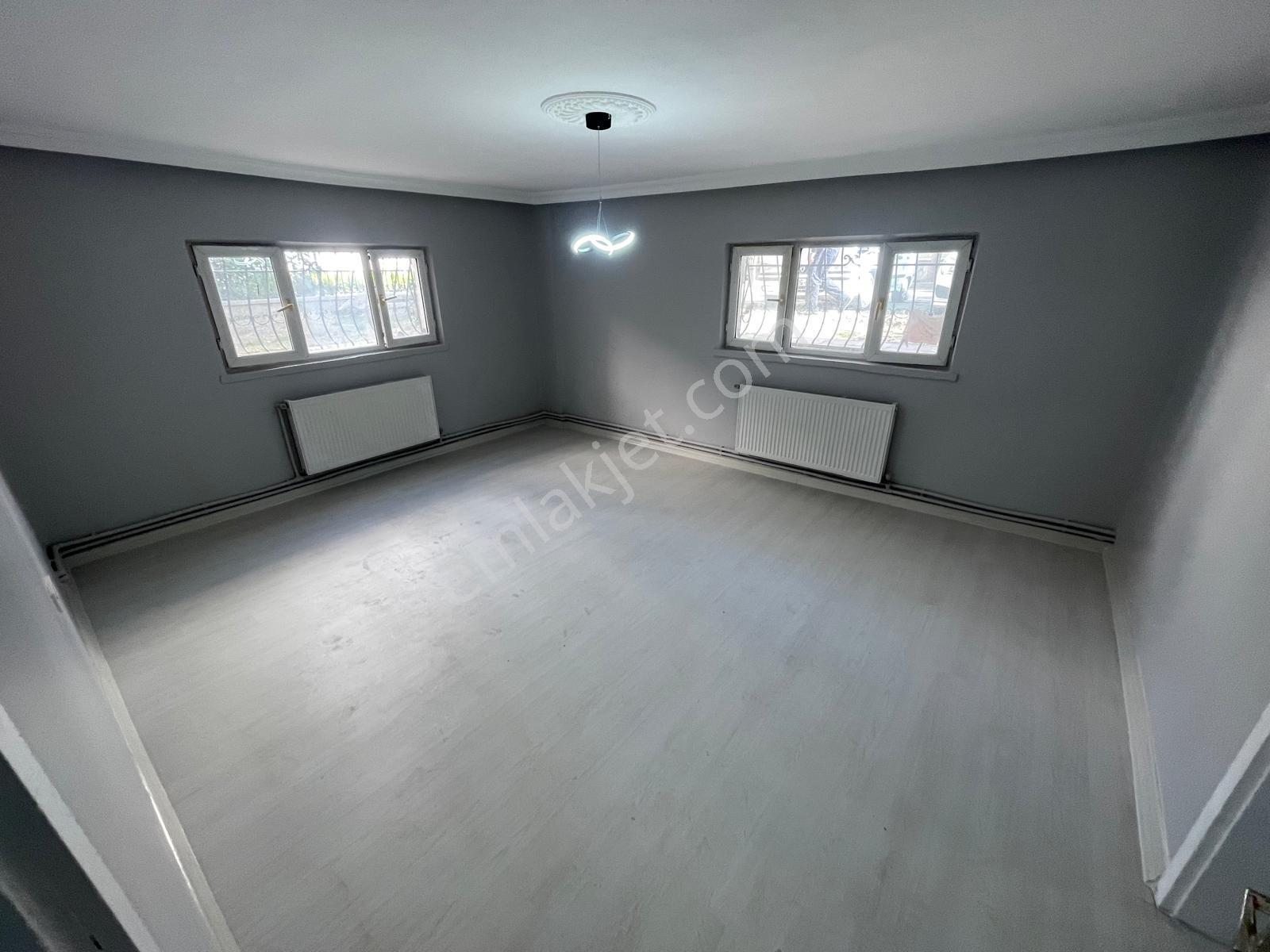 Sincan Malazgirt Mah'de 3+1 Yapılı Kilerli Ferah Daire — fotoğraf 4