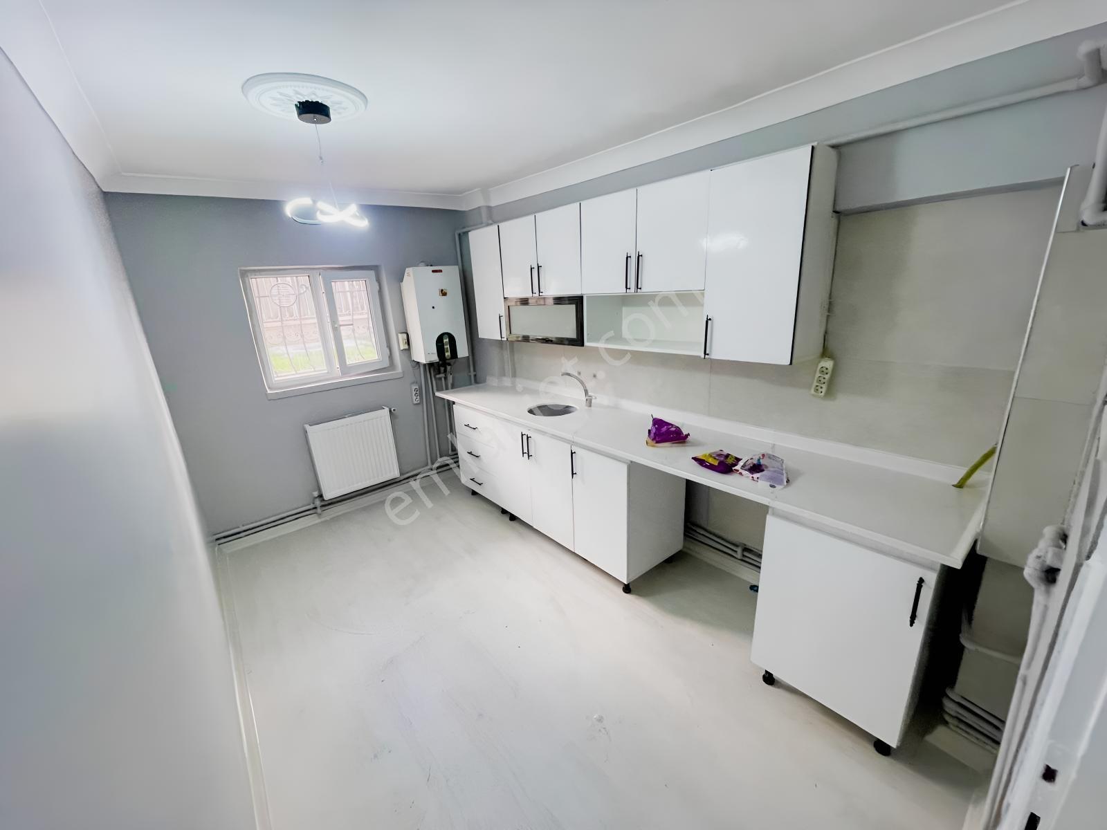 Sincan Malazgirt Mah'de 3+1 Yapılı Kilerli Ferah Daire — fotoğraf 7