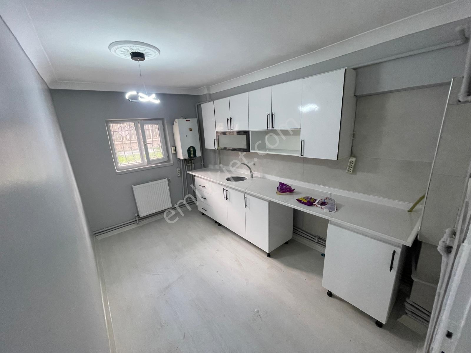 Sincan Malazgirt Mah'de 3+1 Yapılı Kilerli Ferah Daire — fotoğraf 25