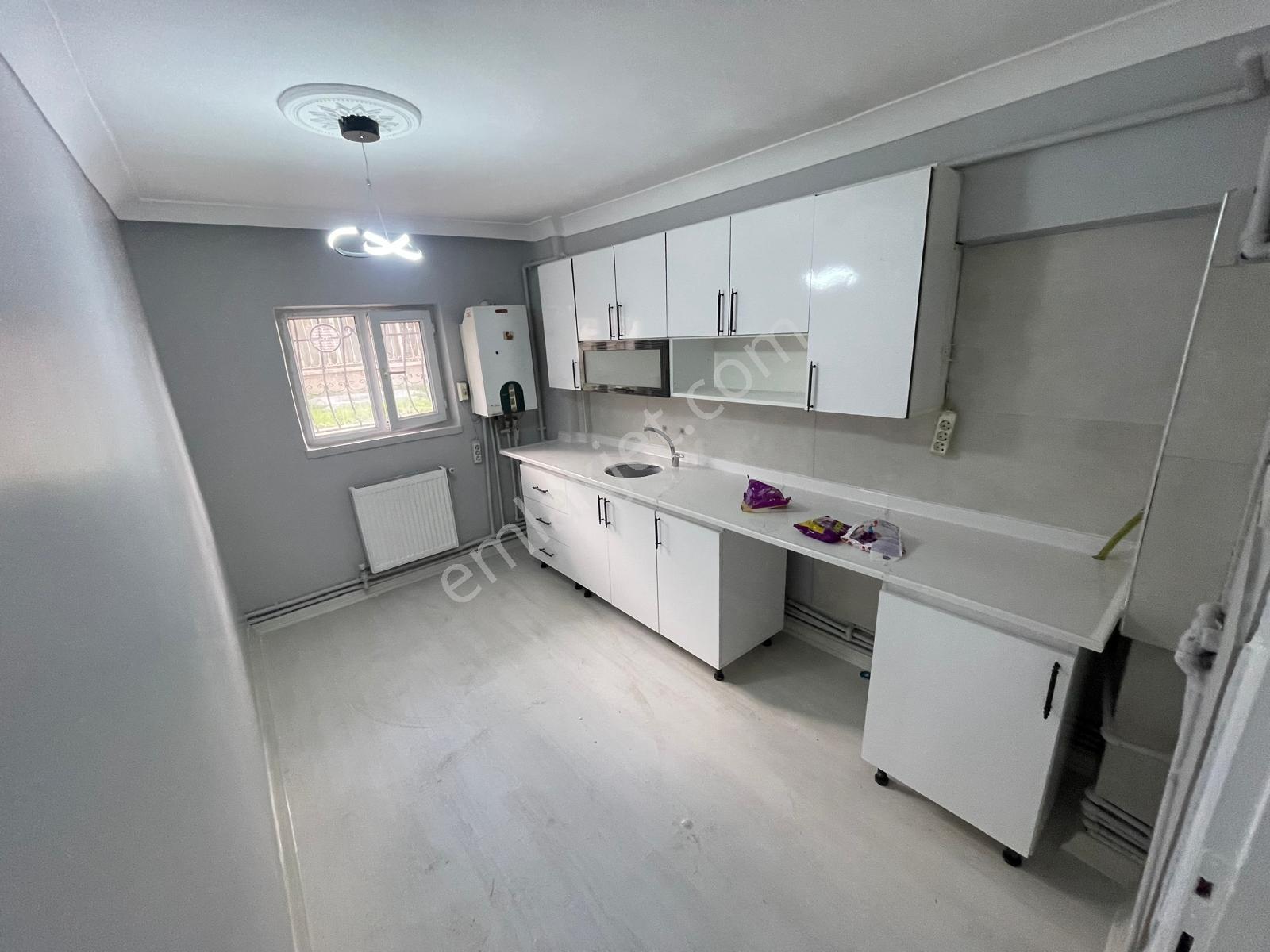 Sincan Malazgirt Mah'de 3+1 Yapılı Kilerli Ferah Daire — fotoğraf 31