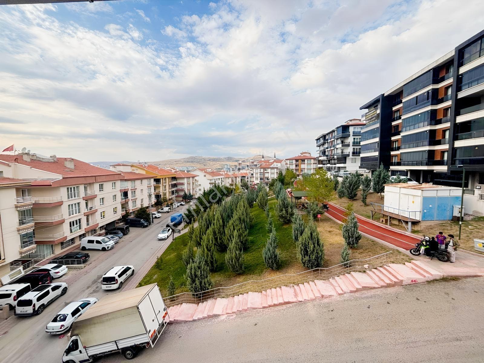 Atapark'Da Fırsat Daire!!! 3+1 Manzaralı Çift Banyolu Asansörlü