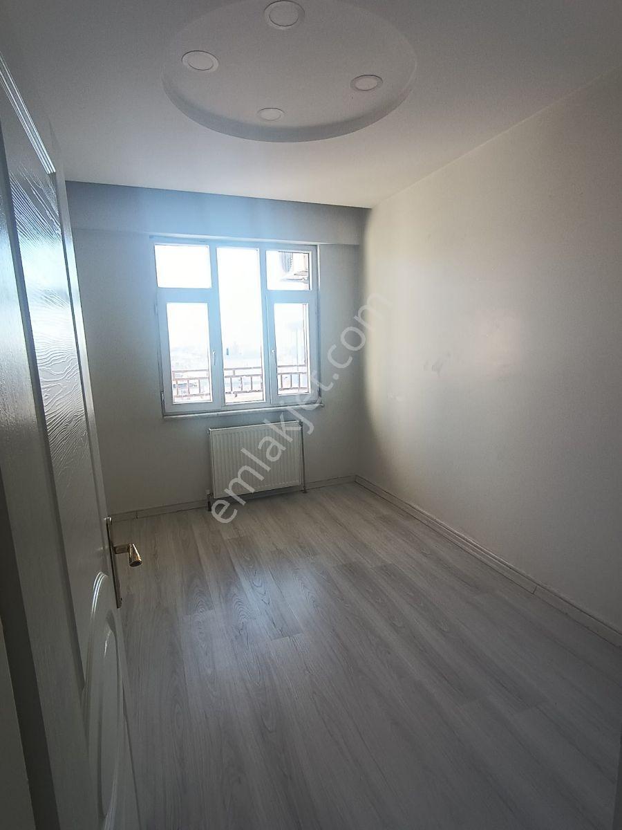 Ebrar Gayrimenkulden Huzurevleri Semtinde 3+1 Satılık Daire — fotoğraf 4