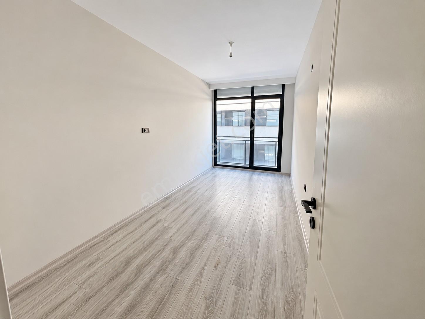 Expert'ten Viale House Sitesi'nde Satılık 3.5+1 Geniş Daire — fotoğraf 5