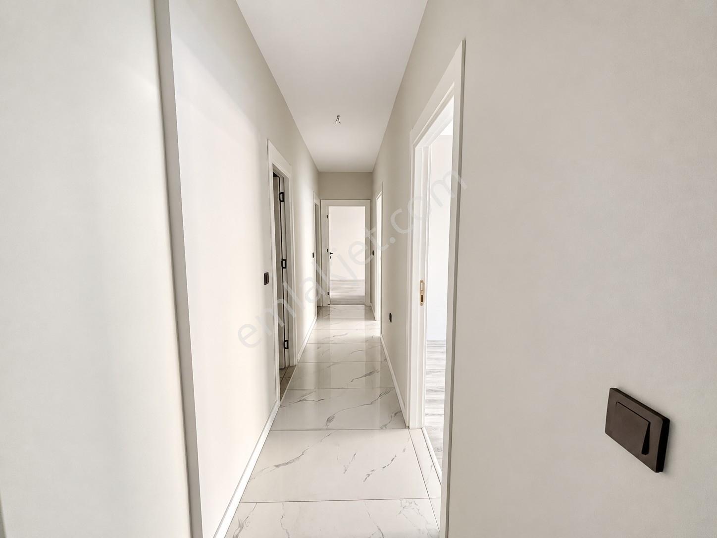 Expert'ten Viale House Sitesi'nde Satılık 3.5+1 Geniş Daire — fotoğraf 9