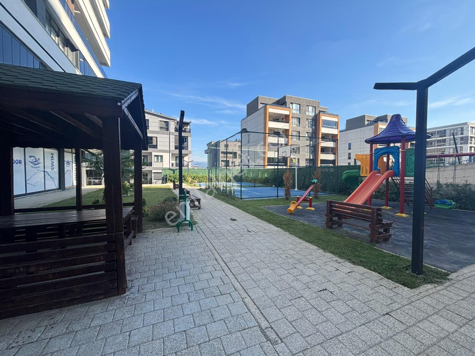 Expert'ten Viale House Sitesi'nde Satılık 3.5+1 Geniş Daire — fotoğraf 15
