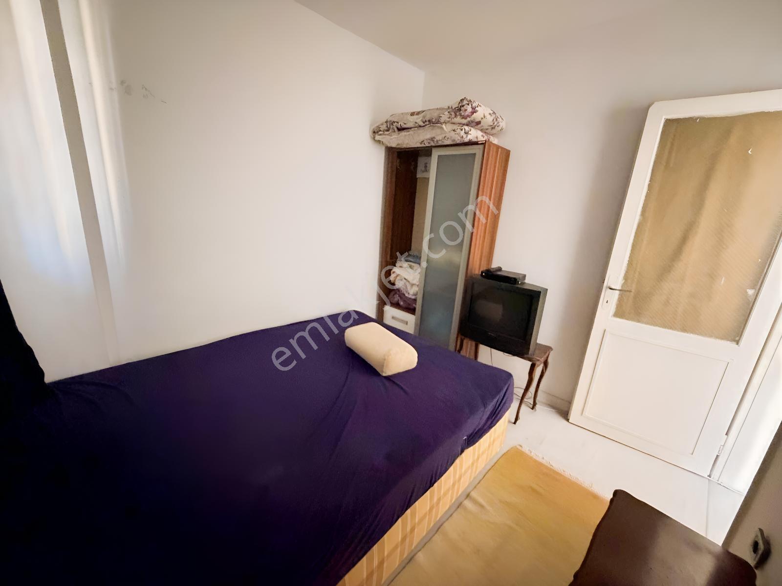 Kumburgaz Denize Sıfır Sitede Eşyalı 1+1 — fotoğraf 8