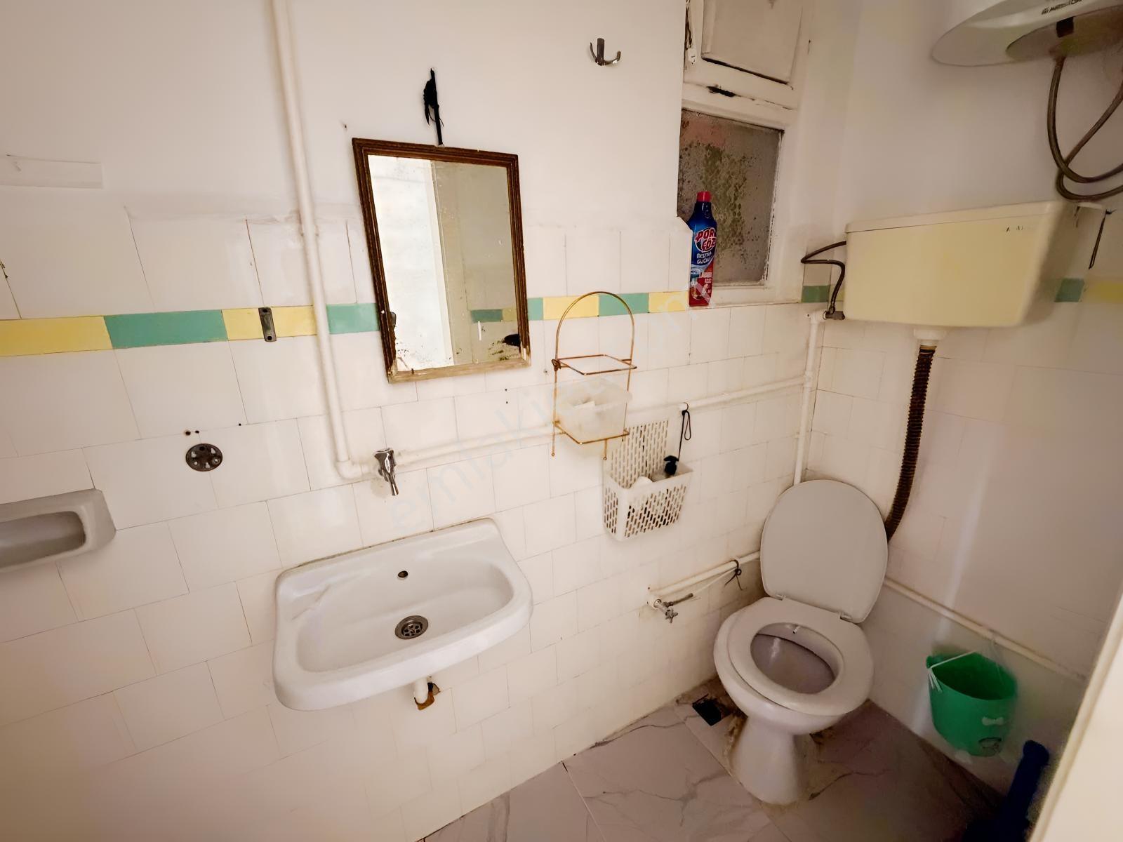 Kumburgaz Denize Sıfır Sitede Eşyalı 1+1 — fotoğraf 13