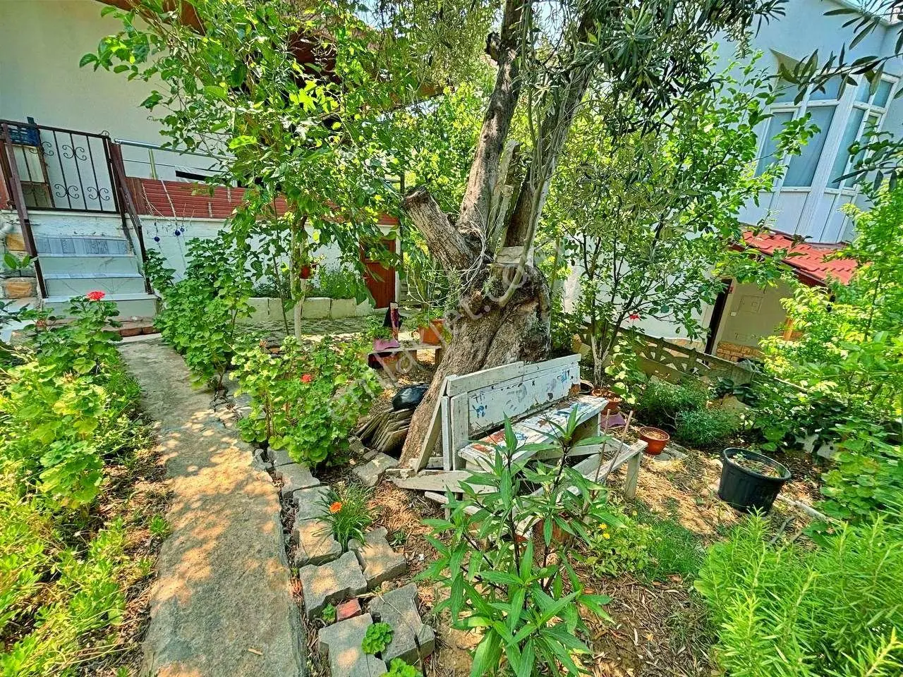 Uytundan Pelitköyde Denize 150 Metre Bahçe Kullanımlı 3+1 Villa — fotoğraf 23