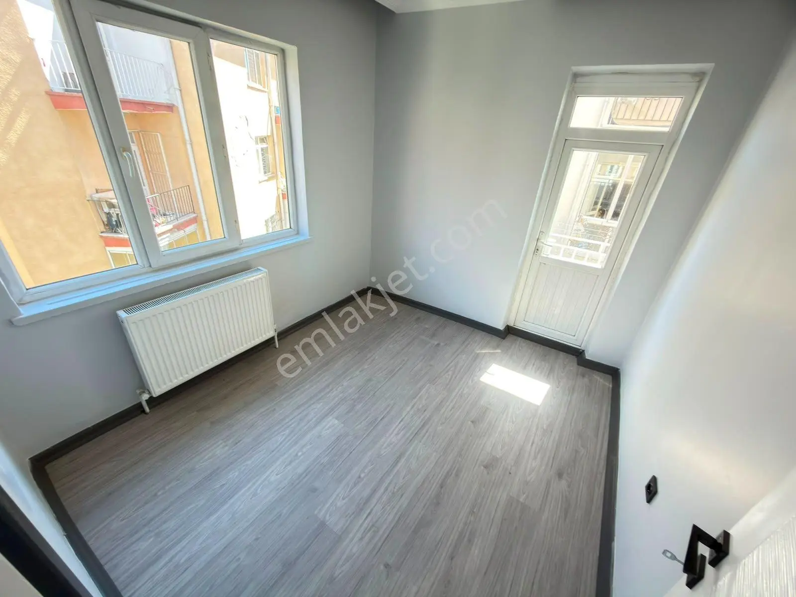 Sanatoryum Cadde Üzeri Ara Katta Full Yapılı Fırsat 2+1 Daire — fotoğraf 32