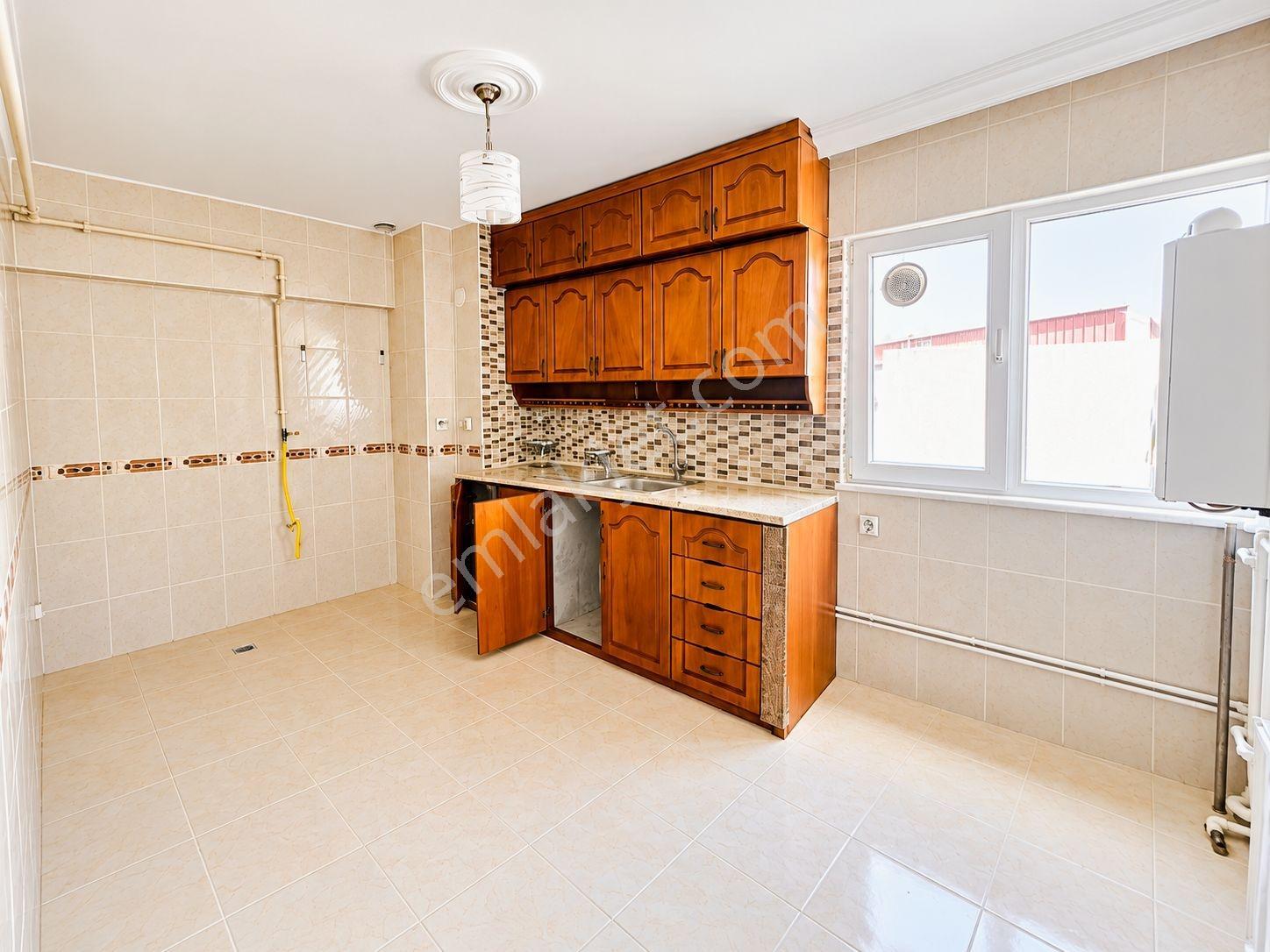 İlkadım'da Satılık 3+1 Deniz Manzaralı Daire — fotoğraf 28