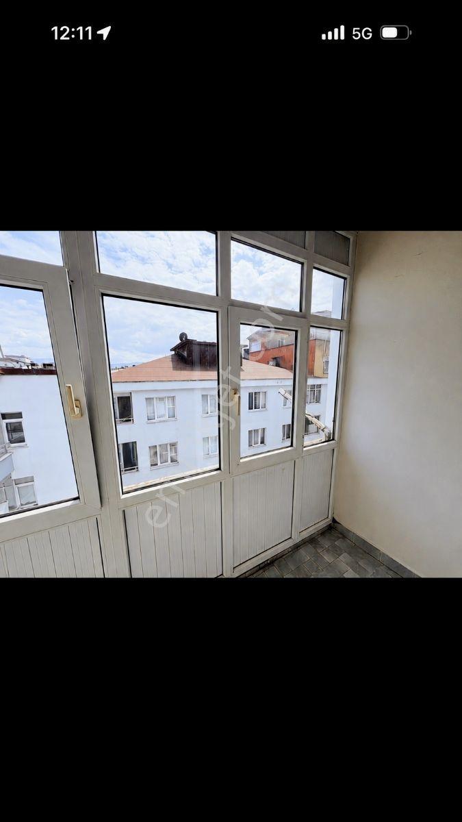 İlkadım'da Satılık 3+1 Deniz Manzaralı Daire — fotoğraf 32