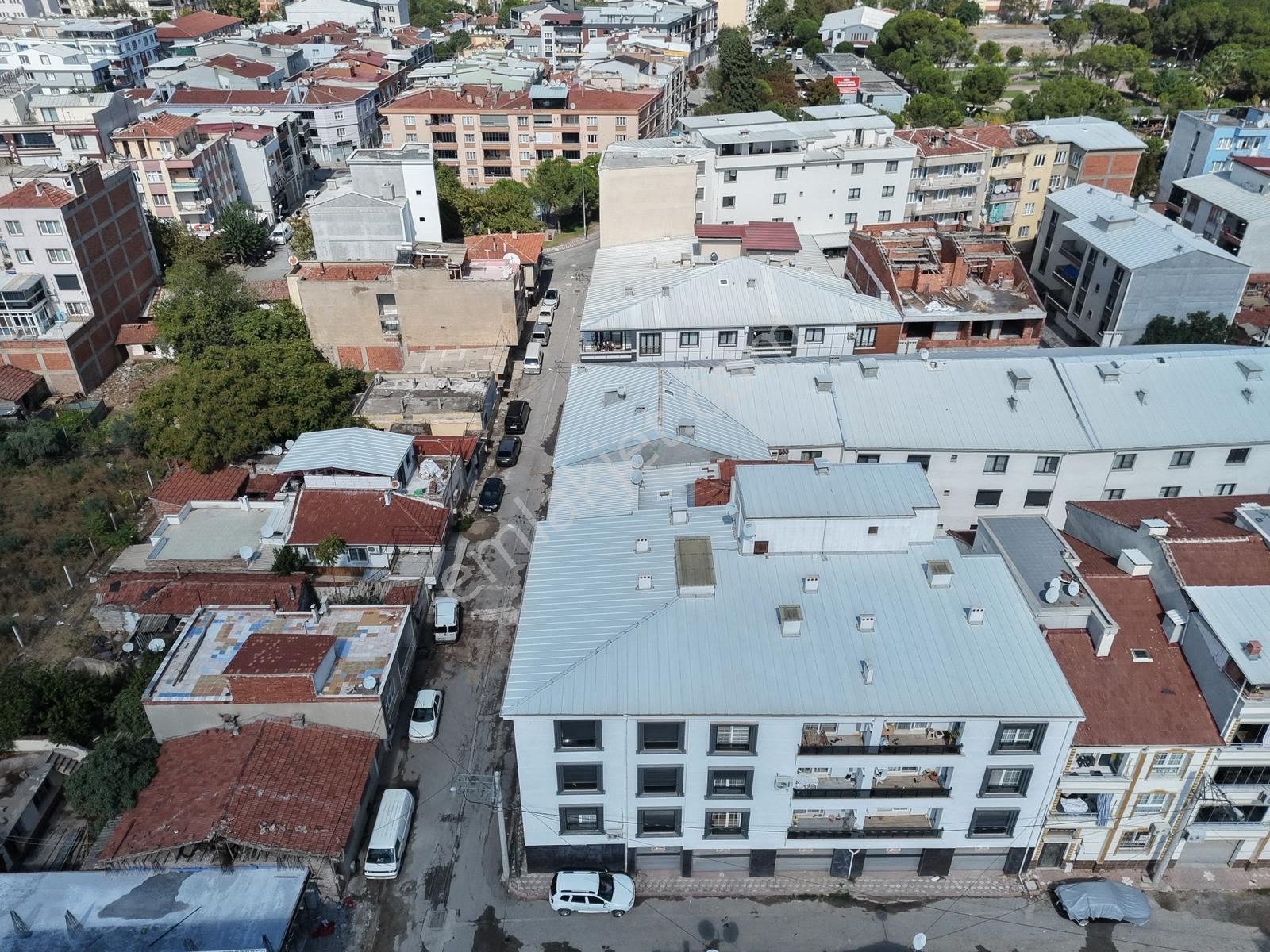 Atatürk Mahallesinde Müstakil Evli 175 M² 3 Kat İmarlı Arsa — fotoğraf 4