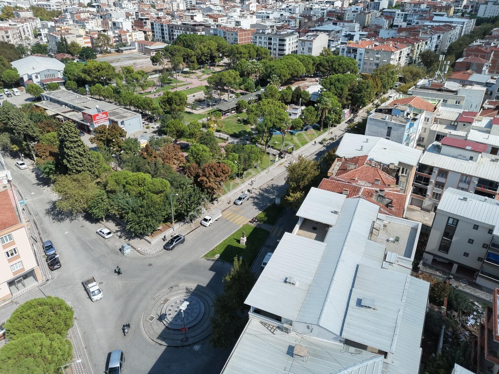 Atatürk Mahallesinde Müstakil Evli 175 M² 3 Kat İmarlı Arsa — fotoğraf 6