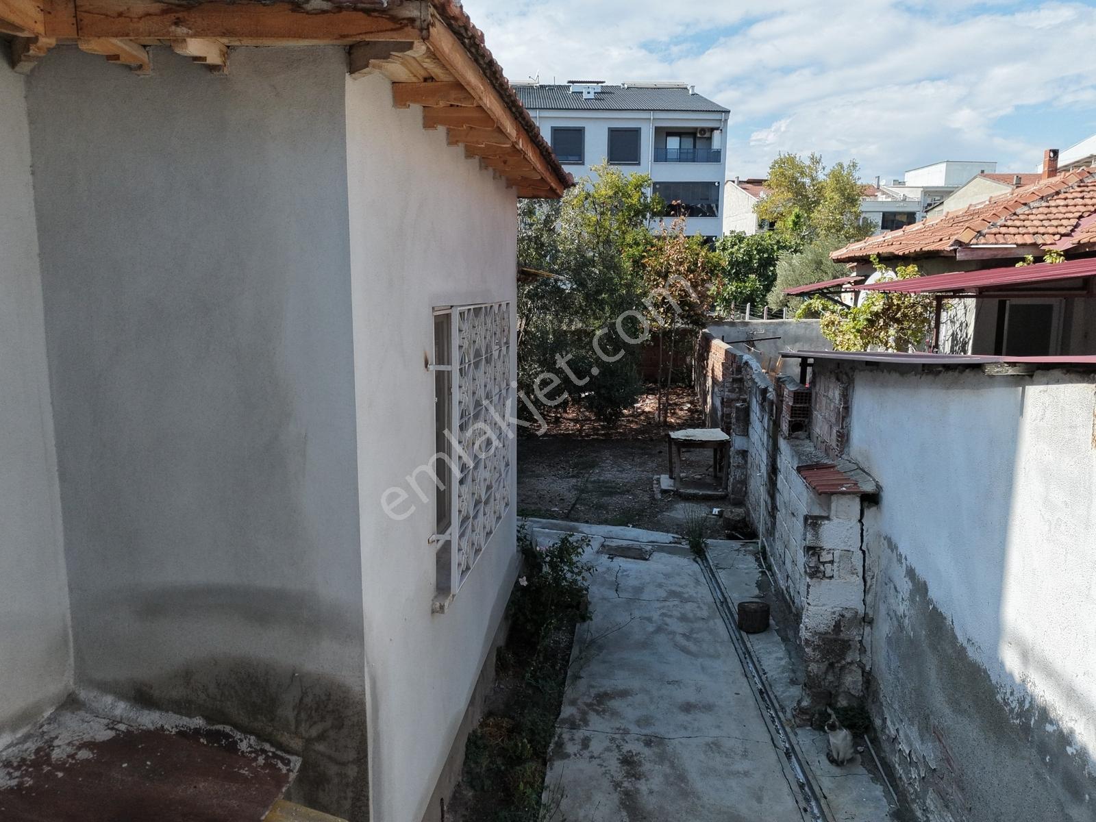Atatürk Mahallesinde Müstakil Evli 175 M² 3 Kat İmarlı Arsa — fotoğraf 22