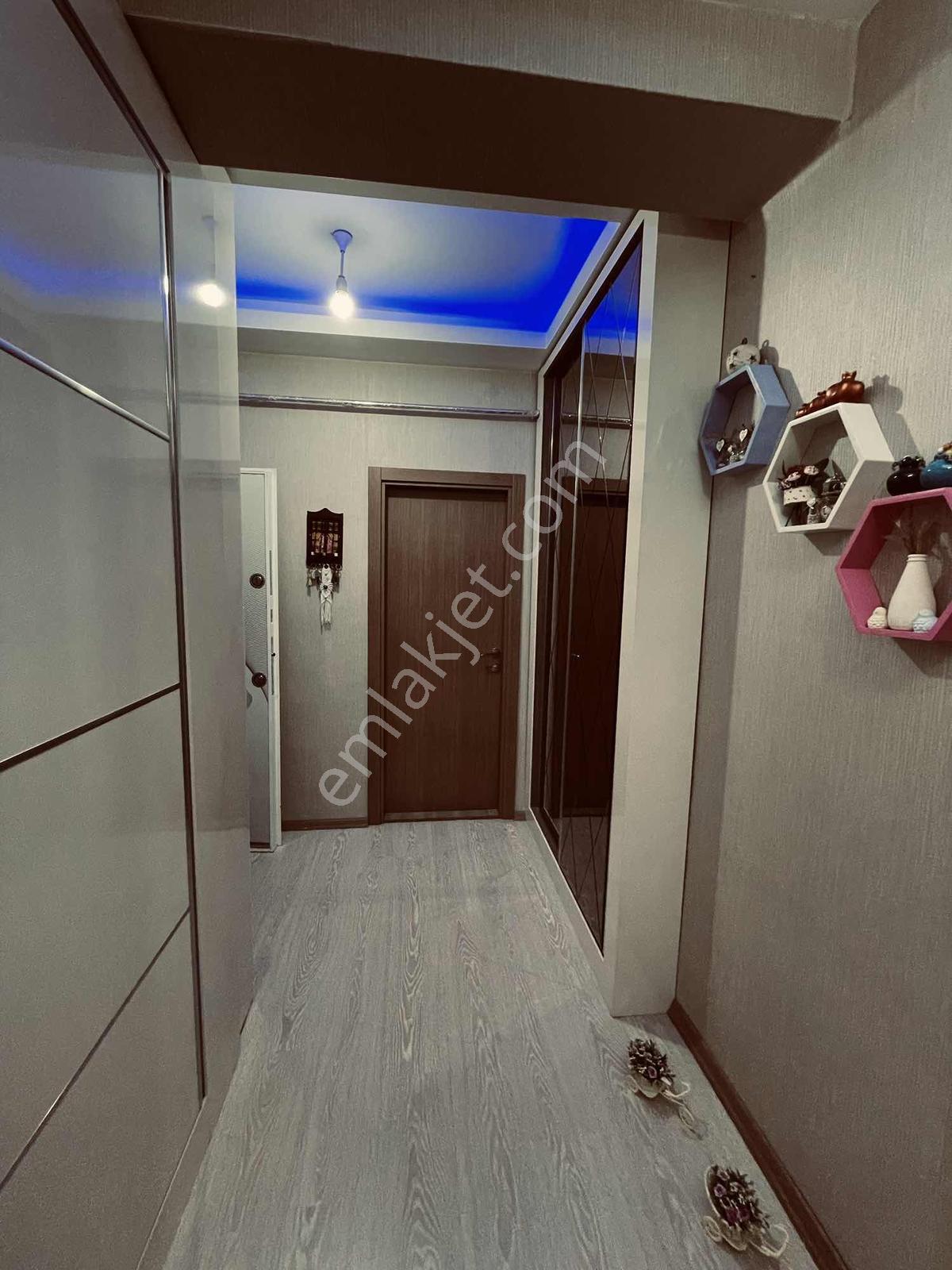Toptancılar Civarı Siteli Güvenlikli Acil Satılık 4+1 — fotoğraf 17