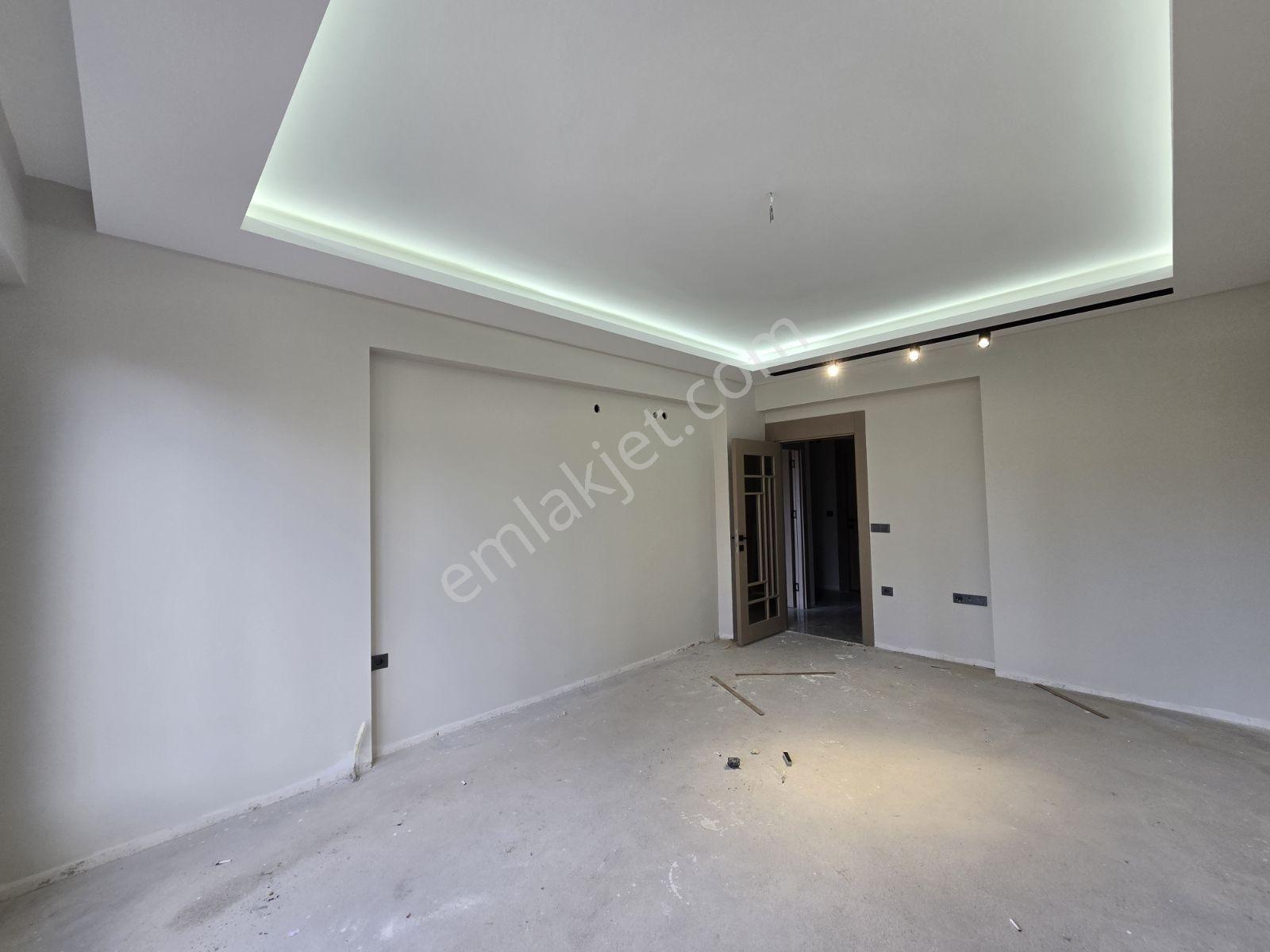 Şirintepe'De Satılık 2.5+1 Daire