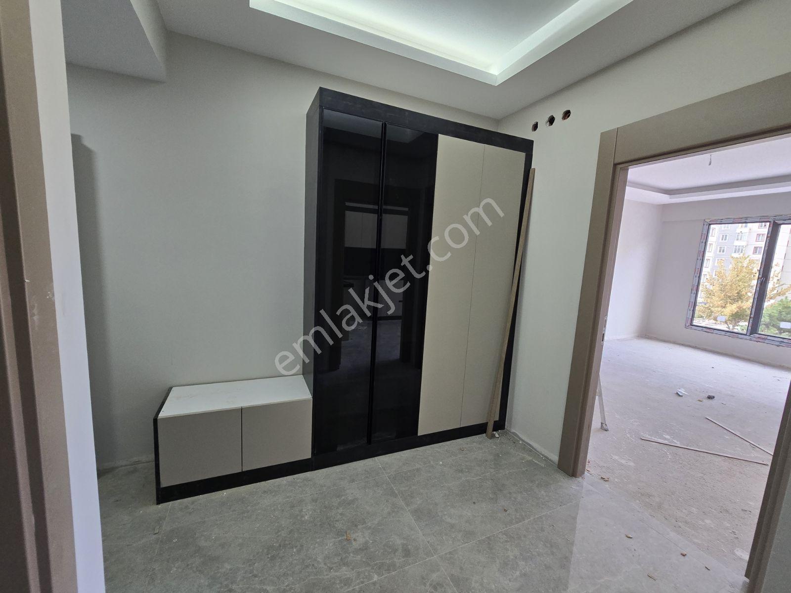 Şirintepe'de Satılık 2.5+1 Daire — fotoğraf 3