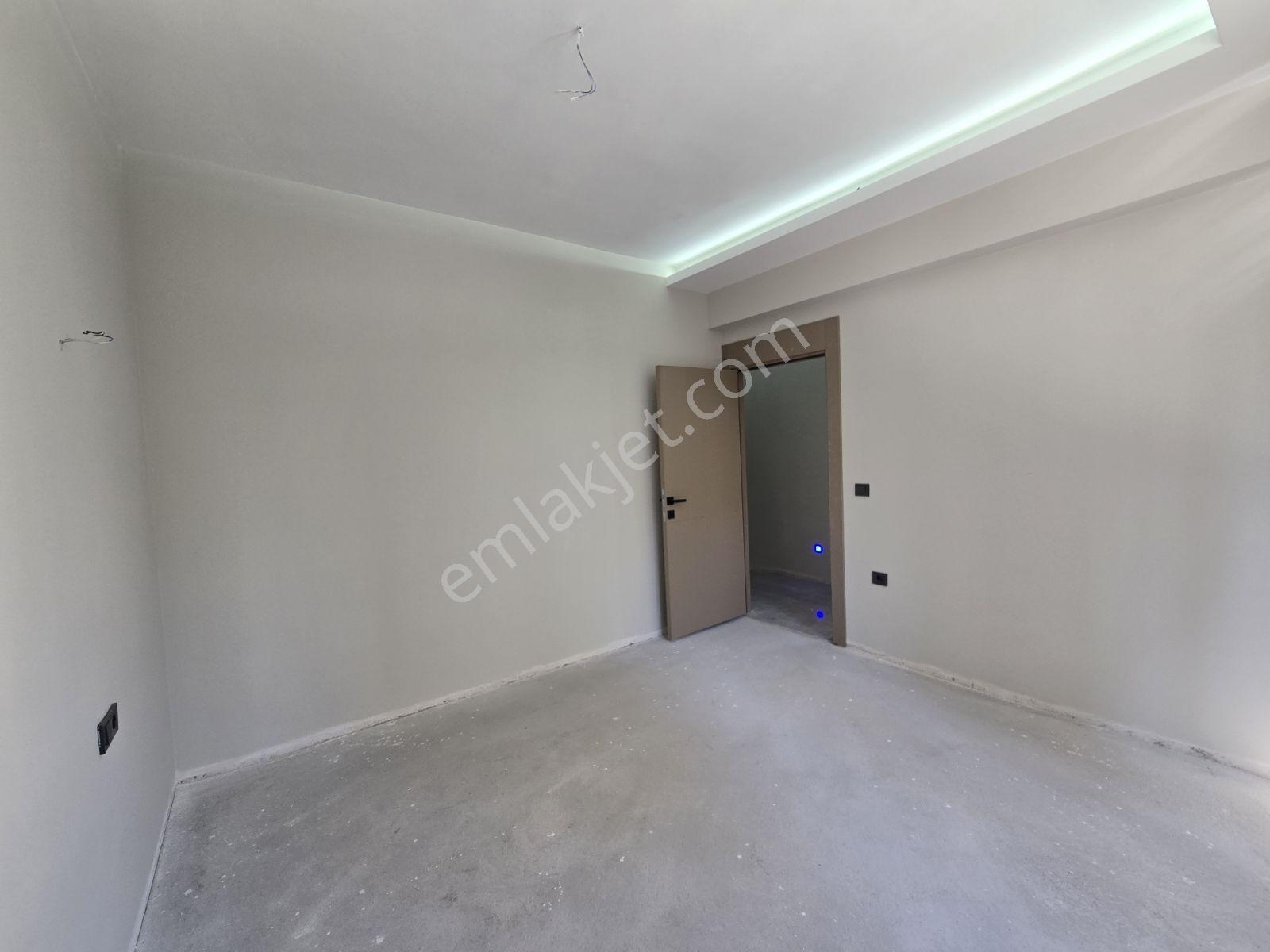 Şirintepe'de Satılık 2.5+1 Daire — fotoğraf 12