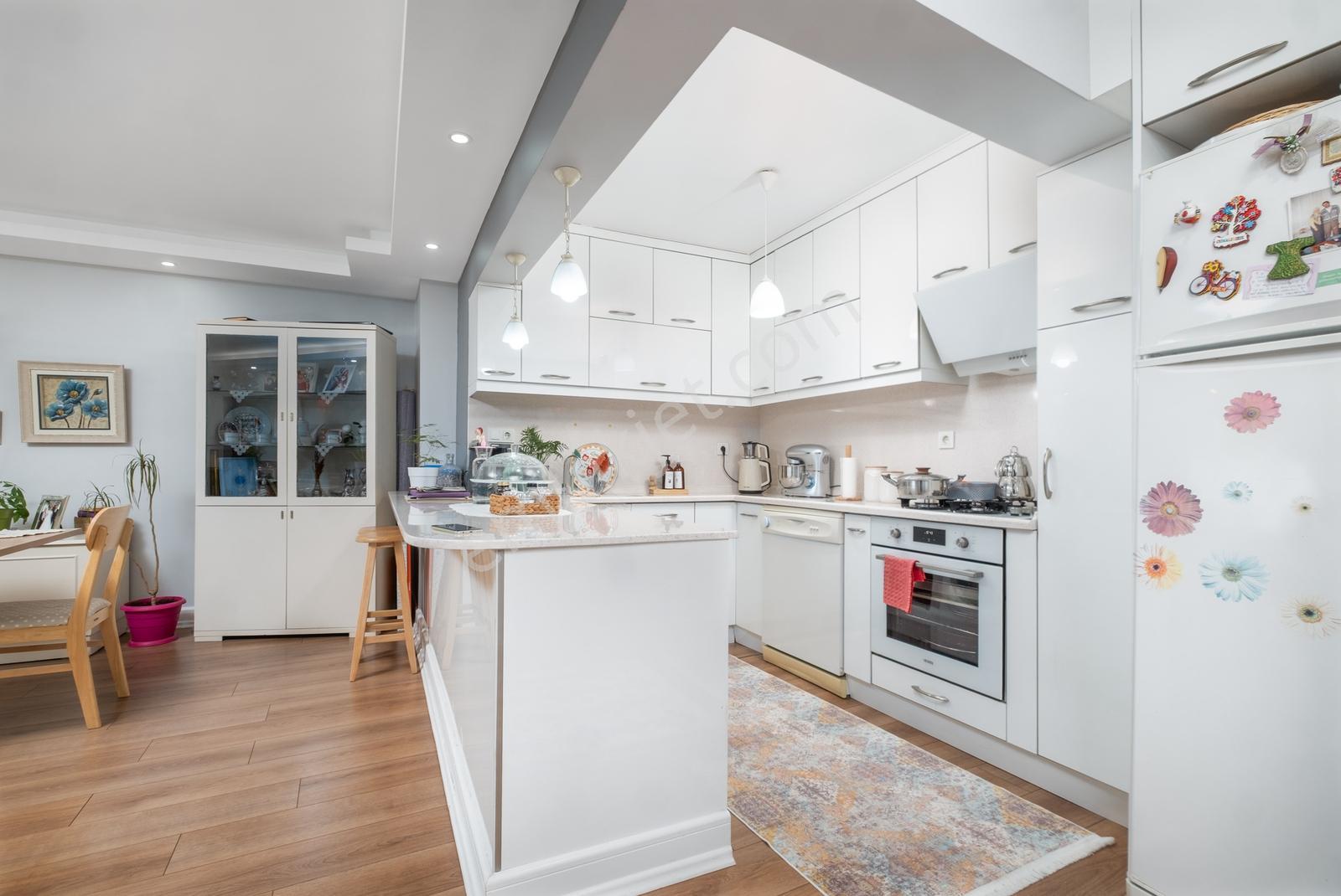 Remax Advantage'den Heykel Erkek Lisesi Yanı 2+1 Satılık Daire — fotoğraf 5