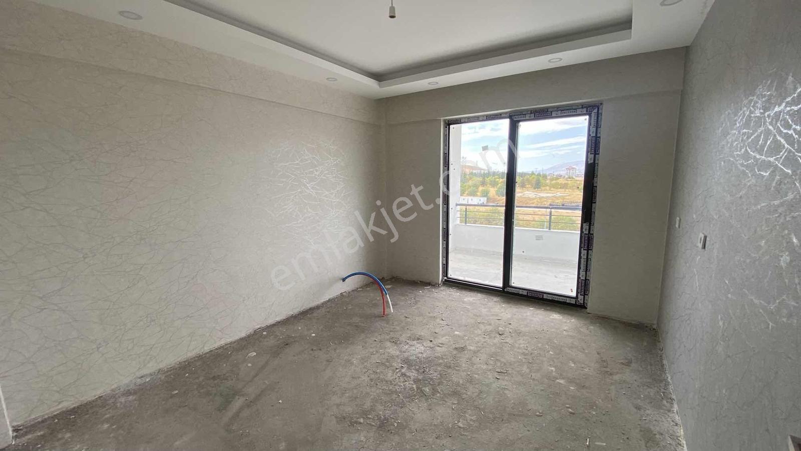 Ümit Emlak|acilataşehir Mah.ana Cadde Üzeri 3+1 Daireler|ara Kat — fotoğraf 6