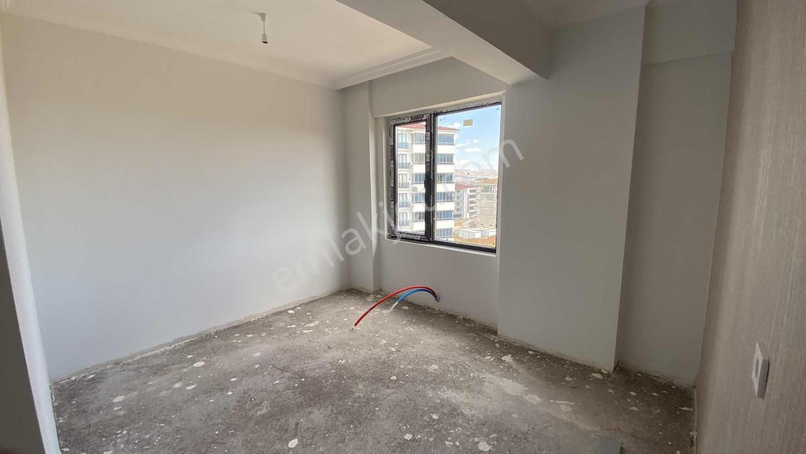 Ümit Emlak|acilataşehir Mah.ana Cadde Üzeri 3+1 Daireler|ara Kat — fotoğraf 14
