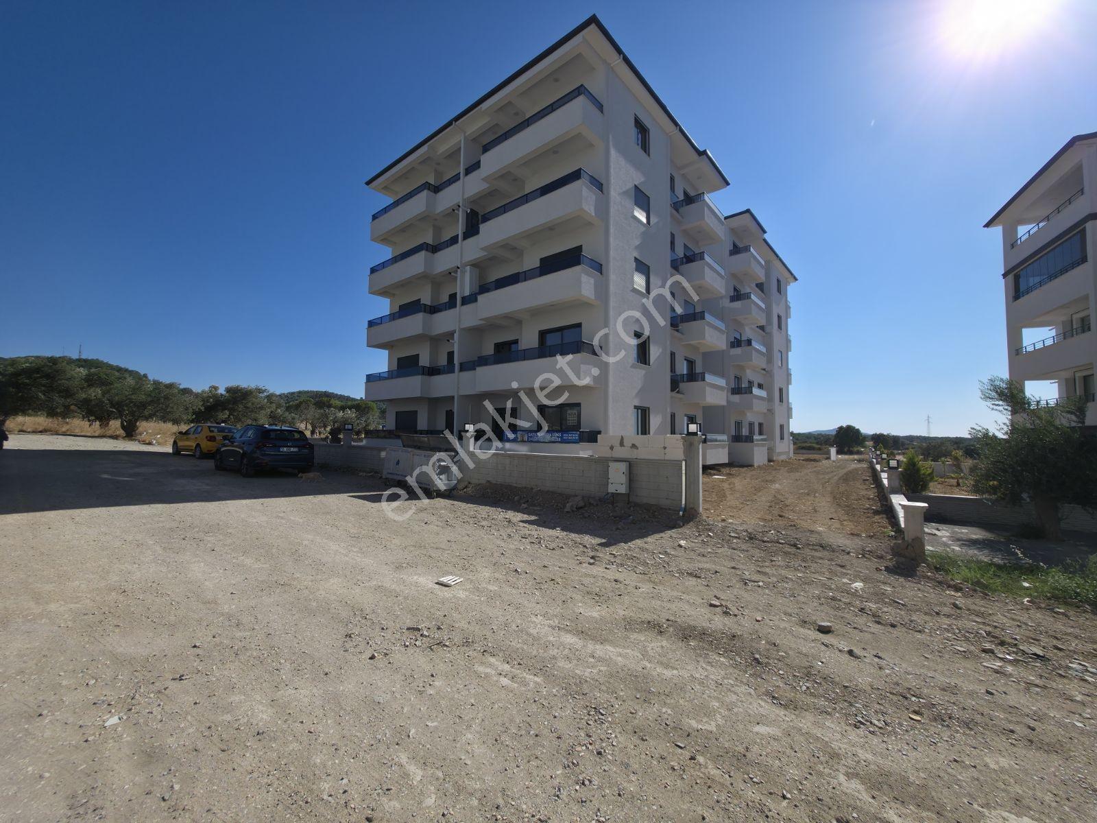 Bademalanında Satılık Arakat Ebeveyn Banyolu Satılık Daire — fotoğraf 2