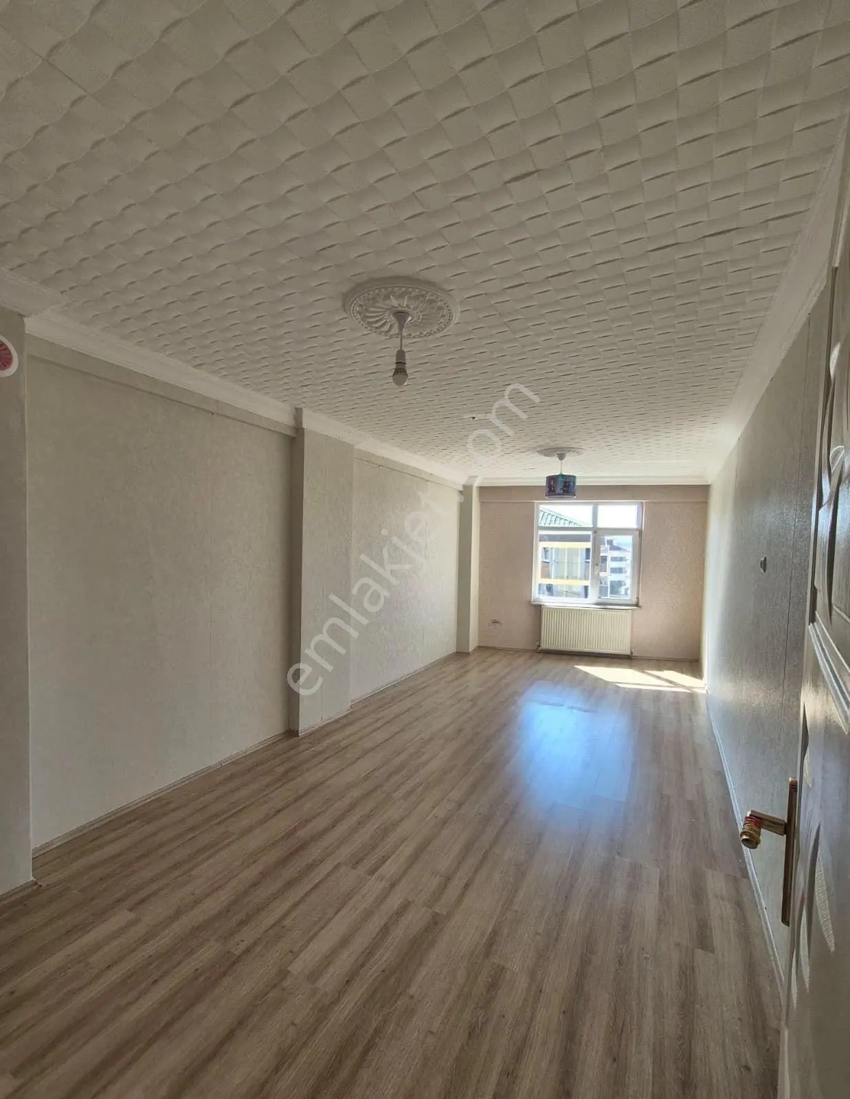 Emin Emlak Satıyor..çarşı Merkezde Asansörlü Lüks Dubleks Daire — fotoğraf 2