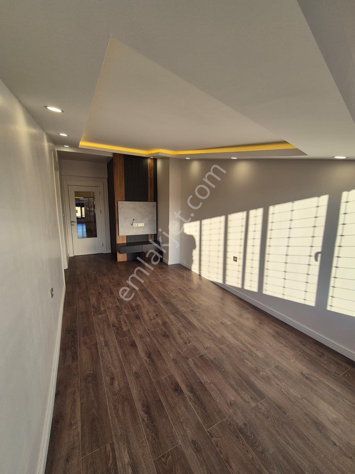 Emin Emlak Satıyor..çarşı Merkezde Asansörlü Lüks Dubleks Daire — fotoğraf 7