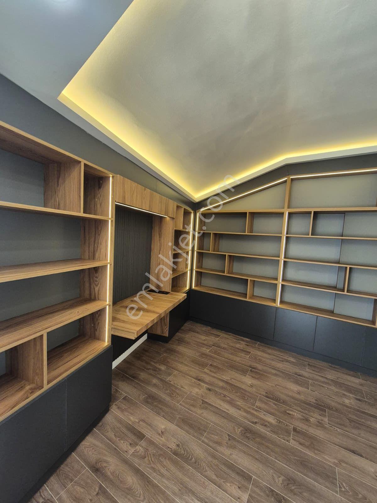 Emin Emlak Satıyor..çarşı Merkezde Asansörlü Lüks Dubleks Daire — fotoğraf 9