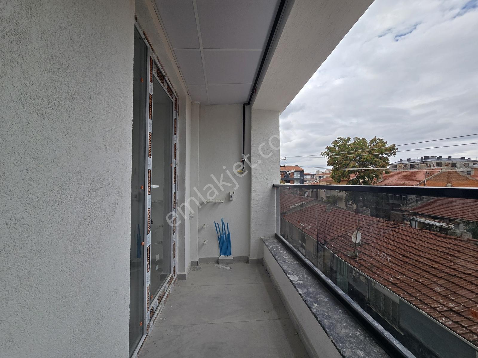Rw Nest'ten Zafer Mh Yerden Isıtmalı, Asansörlü 2+1 Daire — fotoğraf 4