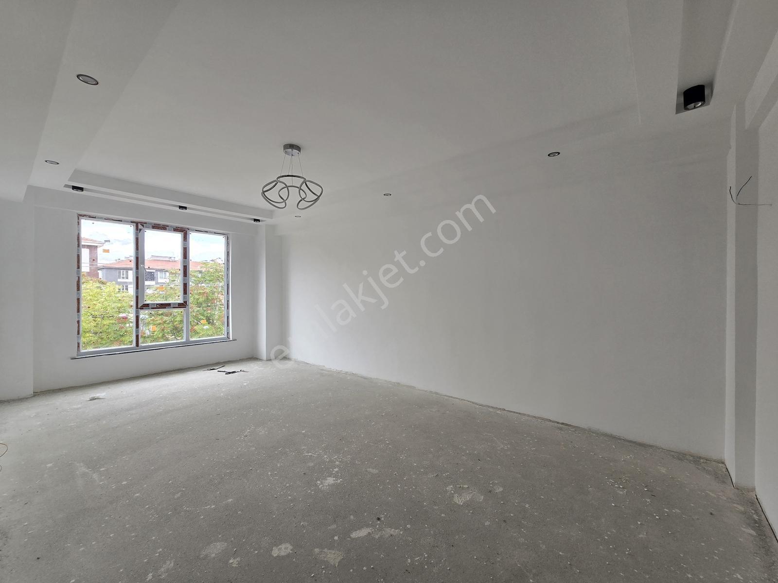 Rw Nest'ten Zafer Mh Yerden Isıtmalı, Asansörlü 2+1 Daire — fotoğraf 5